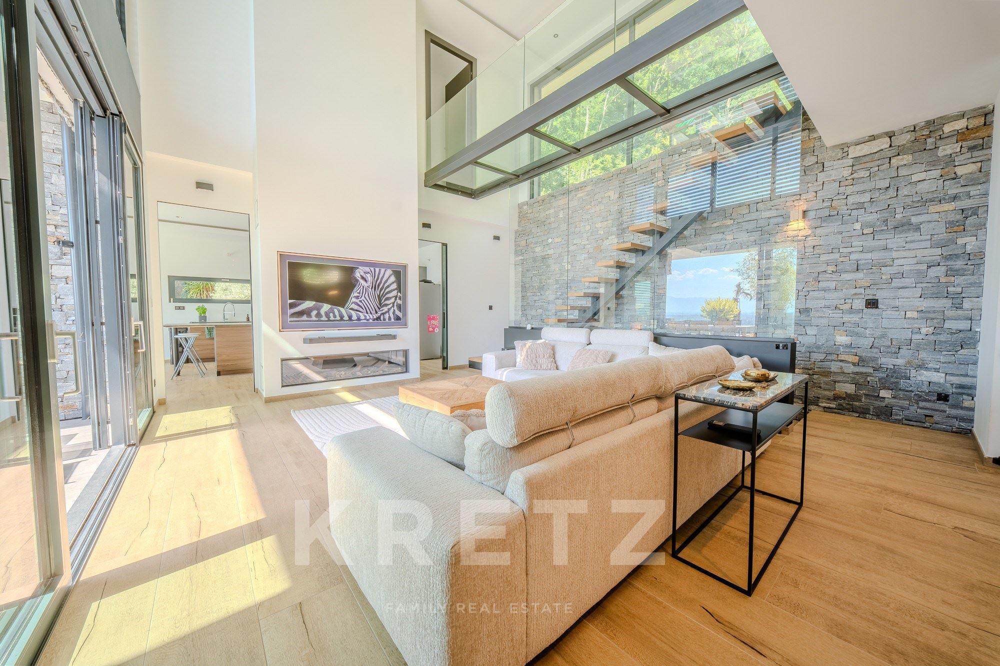 VÉTRAZ-MONTHOUX – VILLA PRESTIGE VUE GENÈVE & PISCINE À DÉBORDEMENT