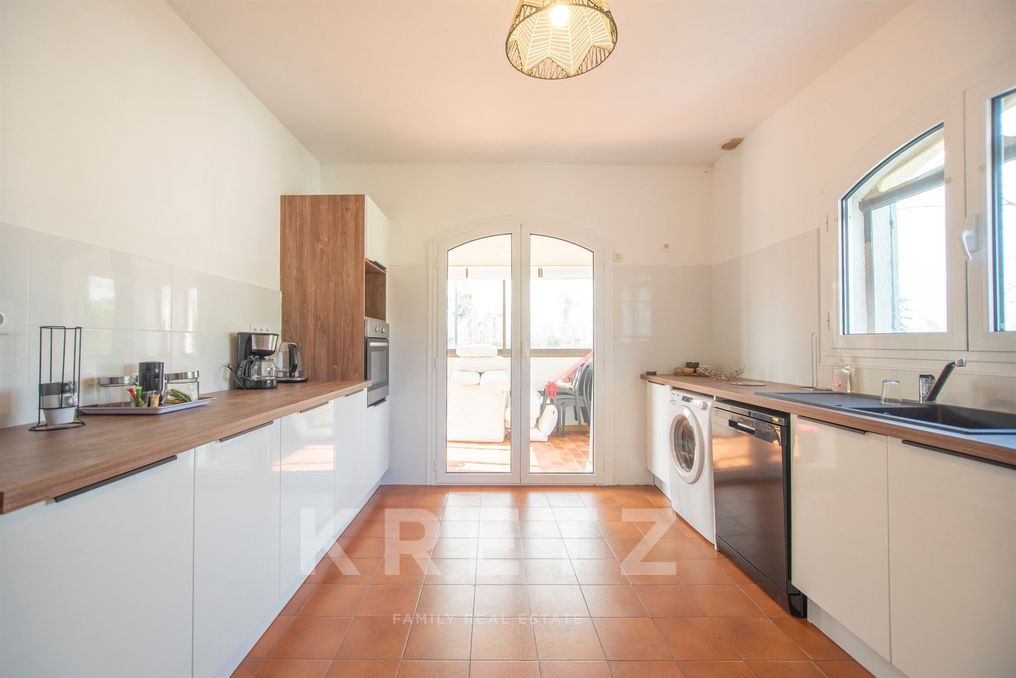 Lucciana – Villa 224 m² 400 m from the sea – Plot 1,192 m²