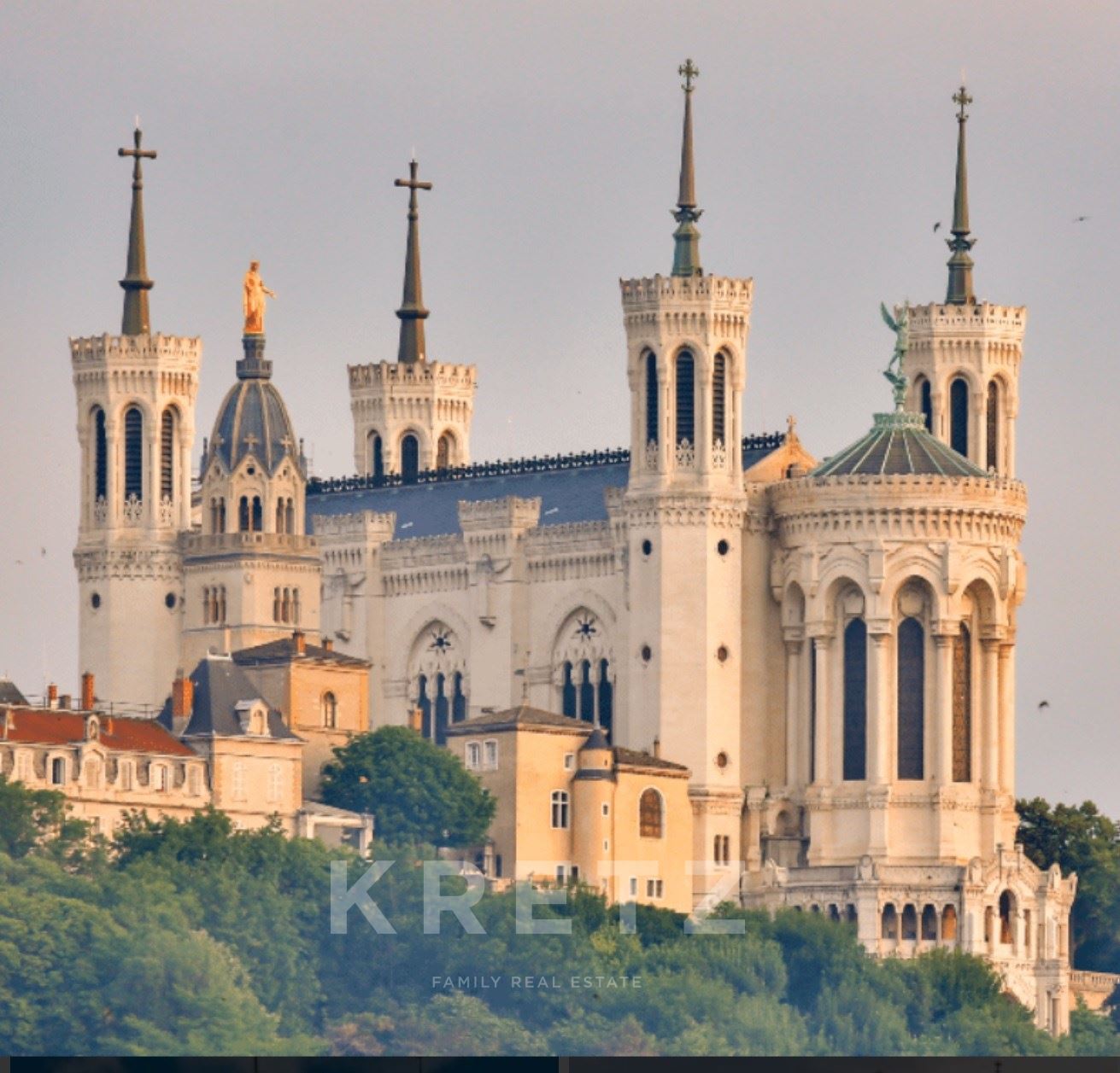 LYON 6 – QUAI DE SERBIE – DERNIER ÉTAGE – VUE FOURVIÈRE