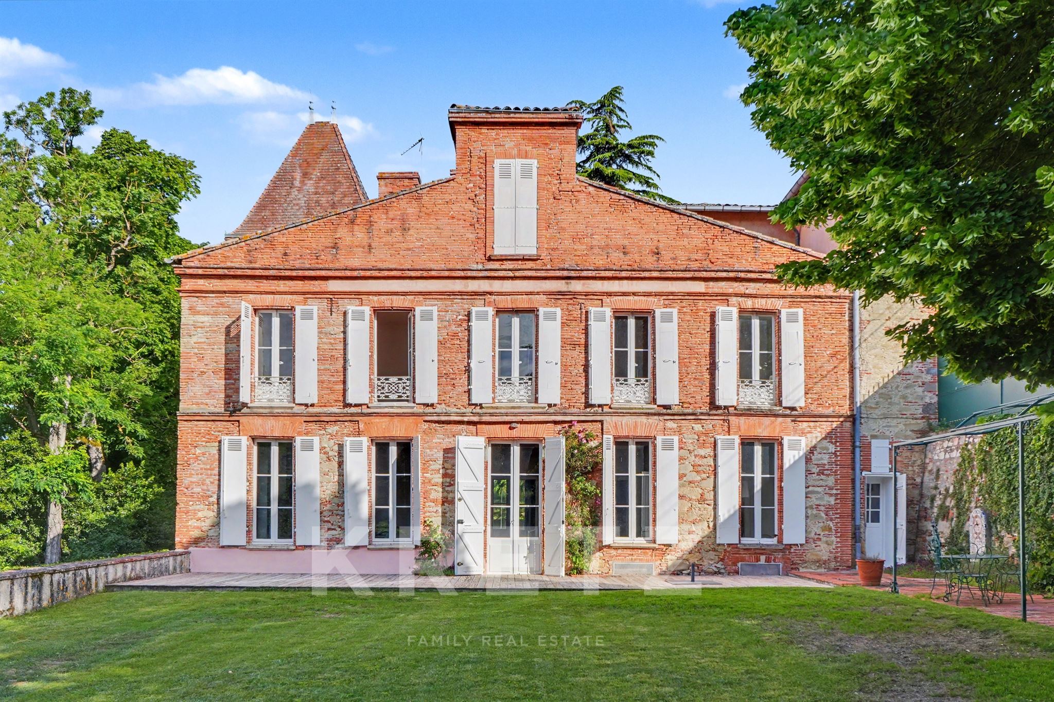 Maison de Maître 15 pièces avec parc 1,2 Hectares dans le Lauragais - 20 minutes de Toulouse