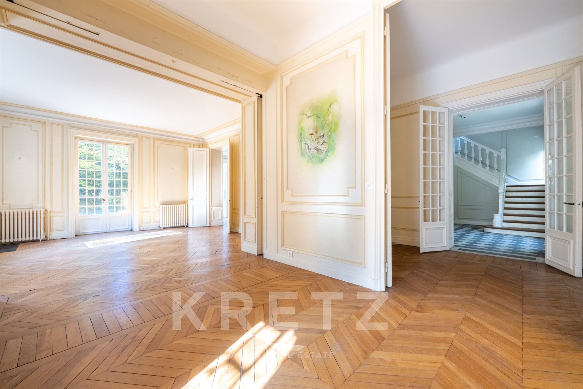 Historic property located in the heart of the Maisons-Laffitte park