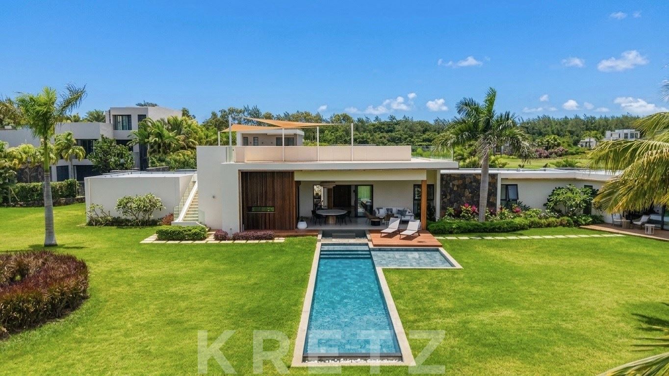 Contemporary villa in the heart of the Anahita golf course