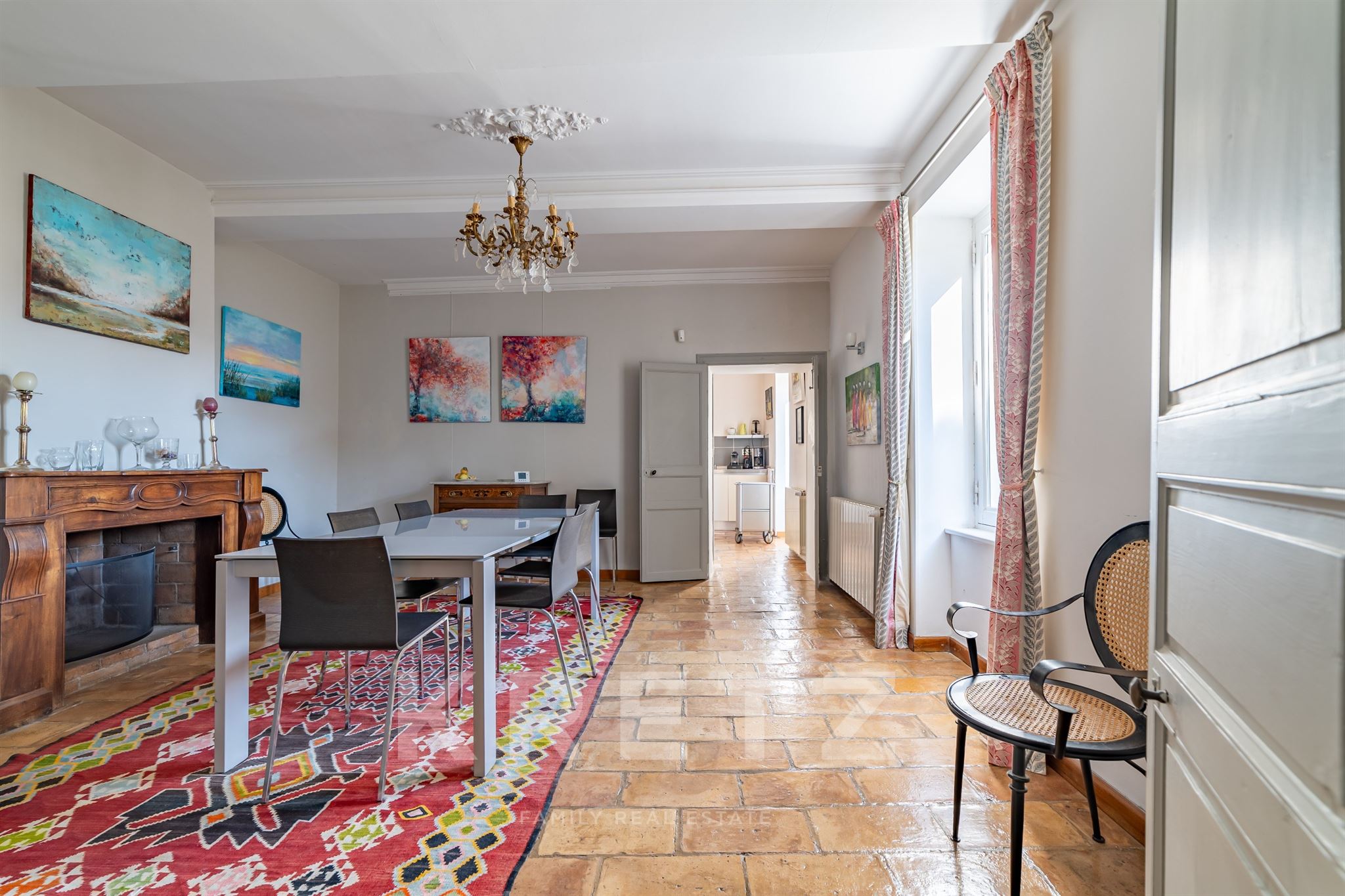 Casa de viticultor en piedra con piscina, 5 dormitorios, a 20 minutos al sur de Nîmes