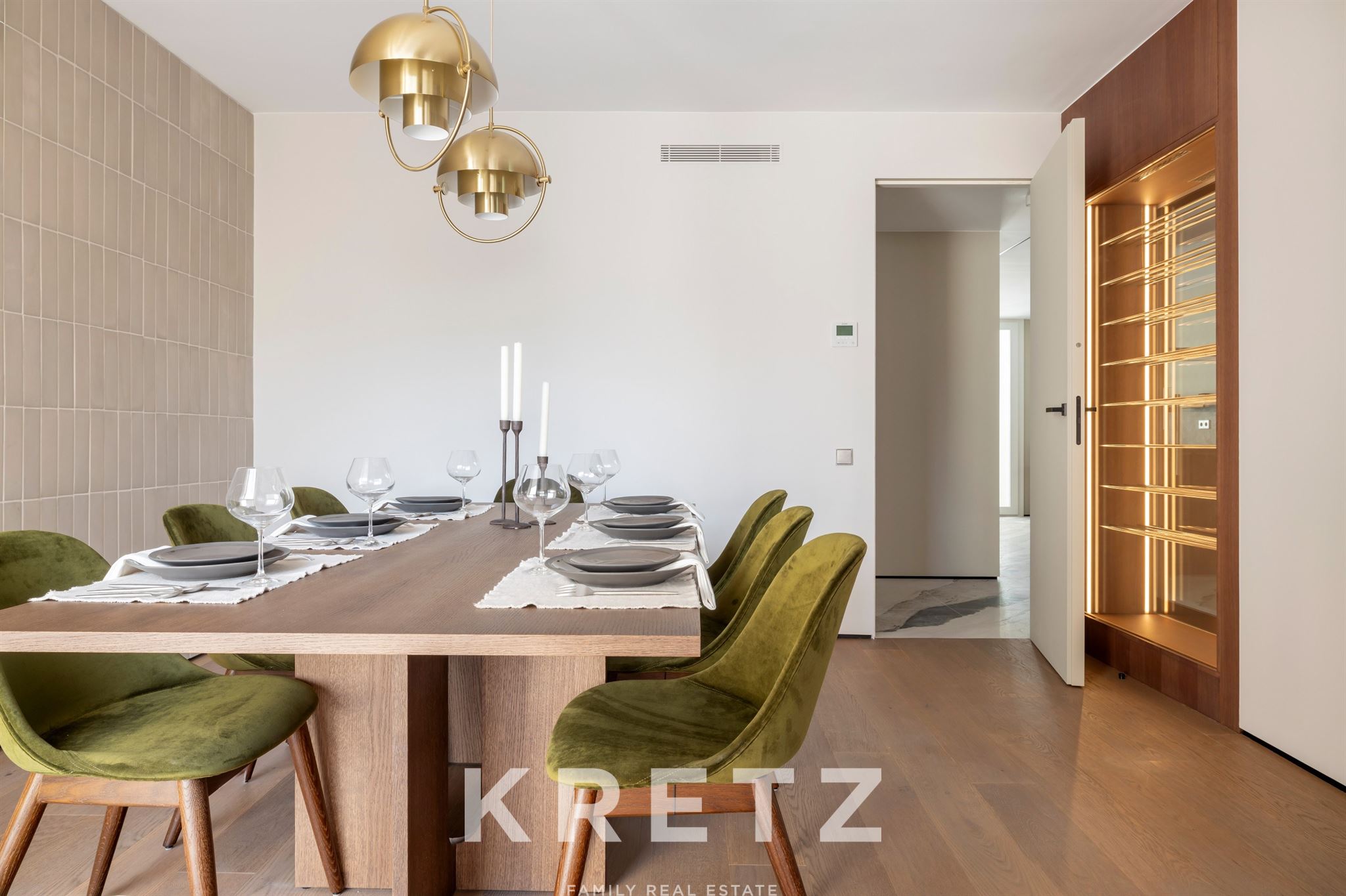 Refurbished apartment in Plaça dels Jardí de Toquiò