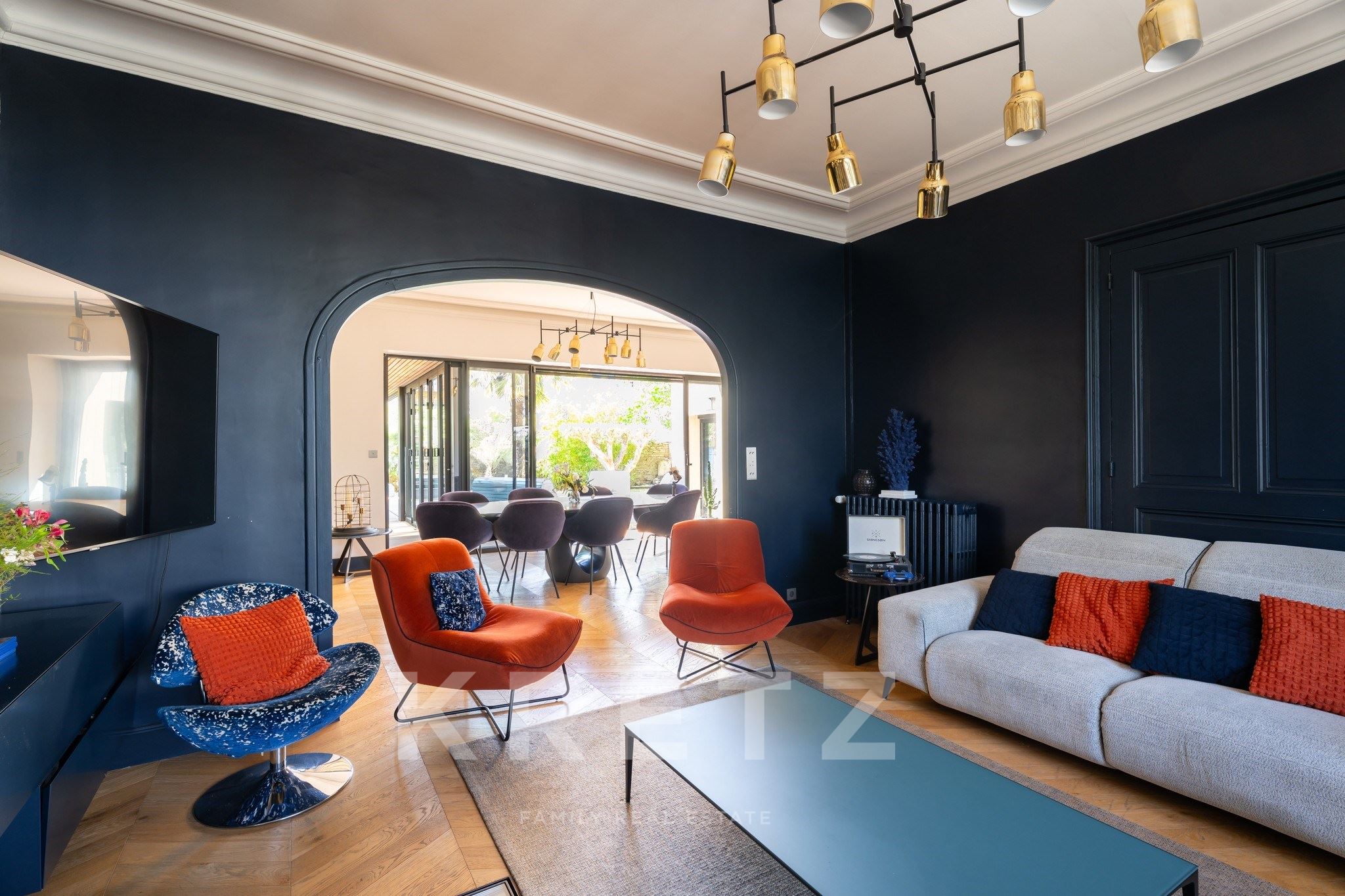 Maison 1900 de caractère rénovée avec piscine intérieure – Vannes centre