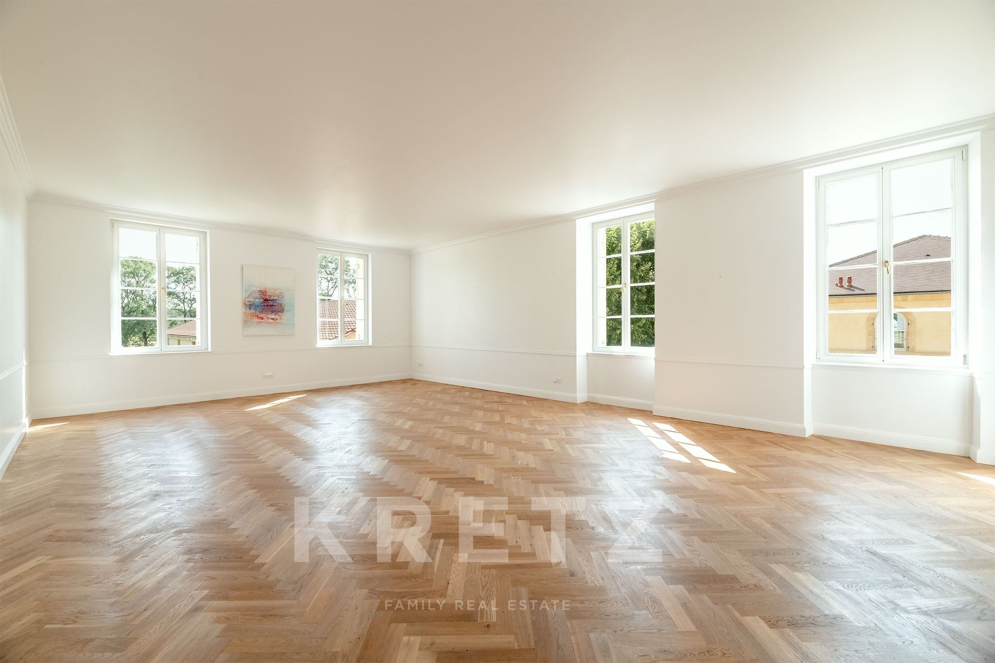 117 sqm in the heart of a château, surrounded by 20 hectares of parkland