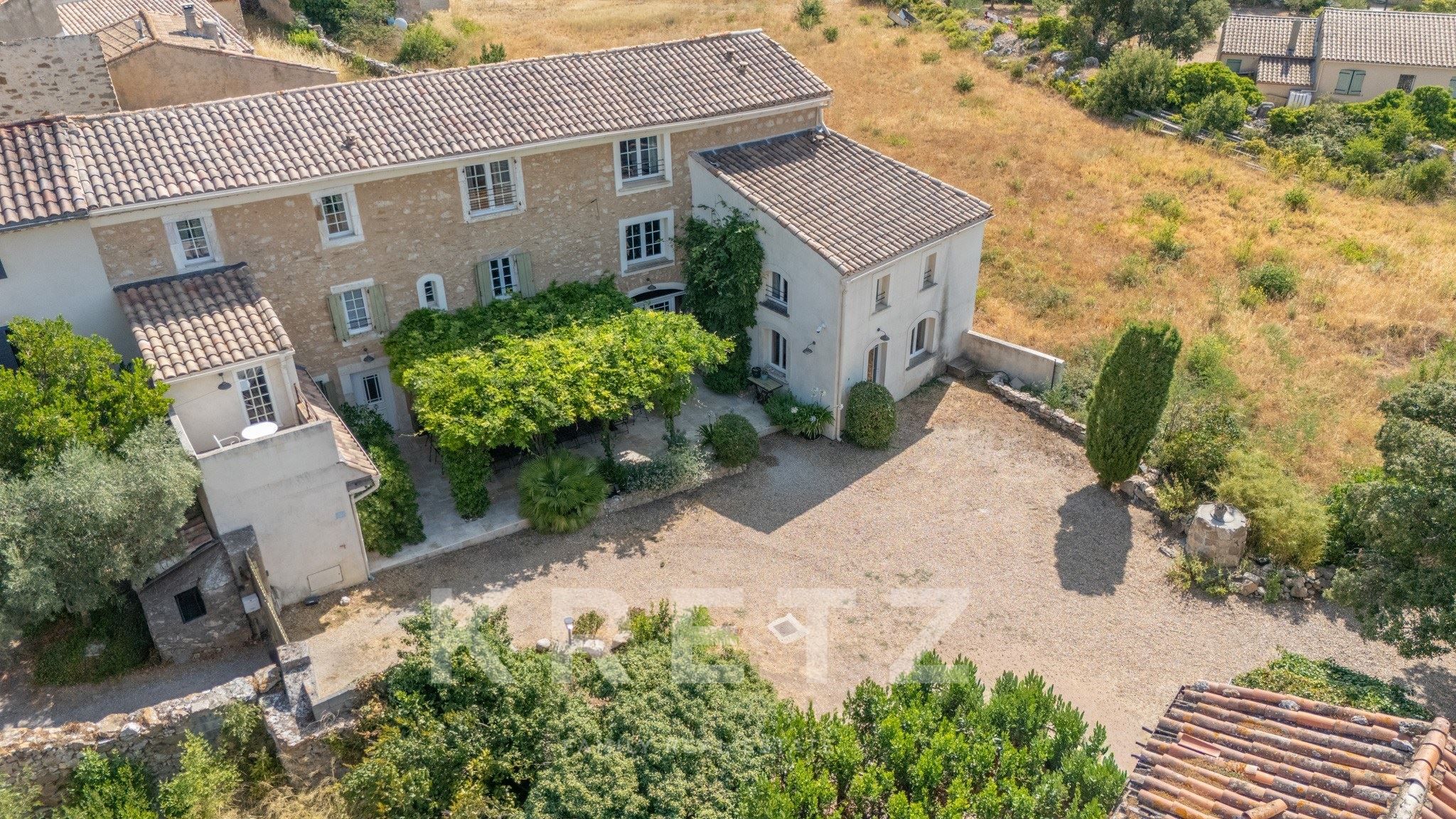 Character Property from the 19th Century in the Heart of the Minervois