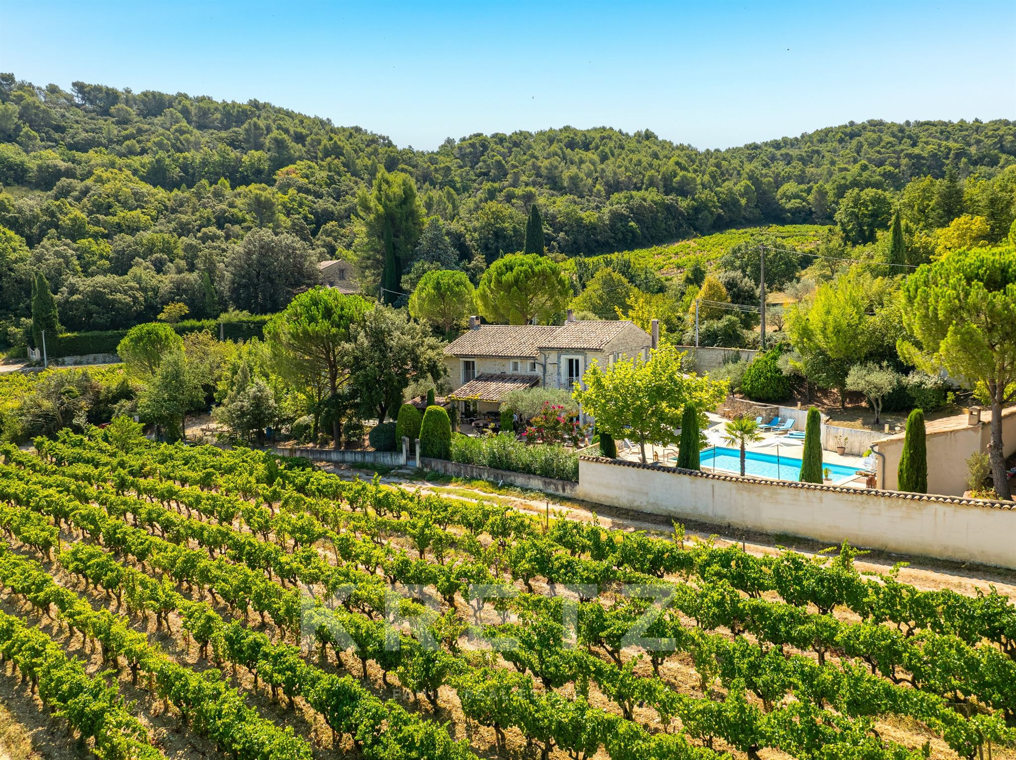 Vaison-la-Romaine – Propiedad de piedra en venta con vistas panorámicas sobre Vaison-la-Romaine
