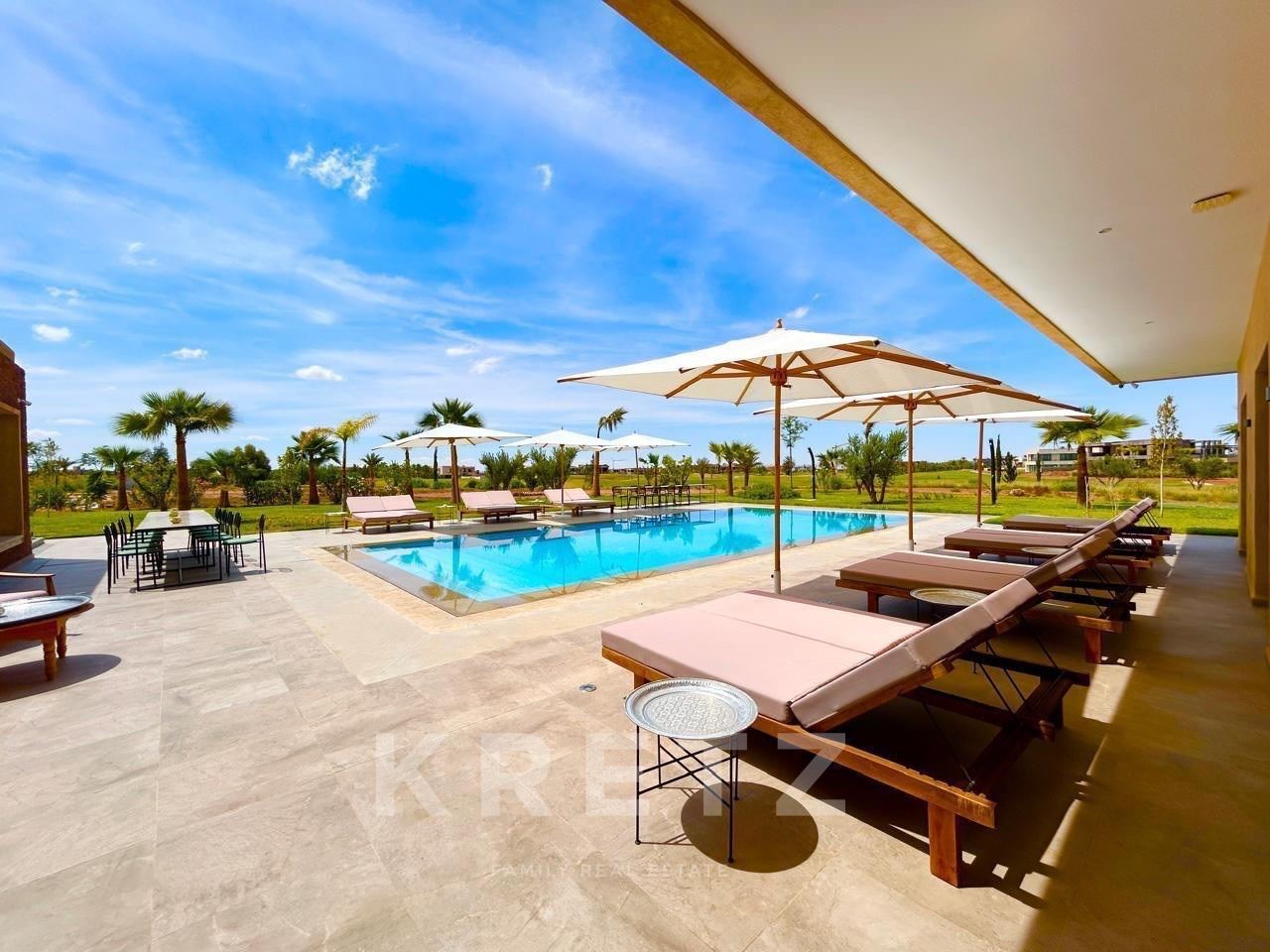 Villa de prestige en front de golf
