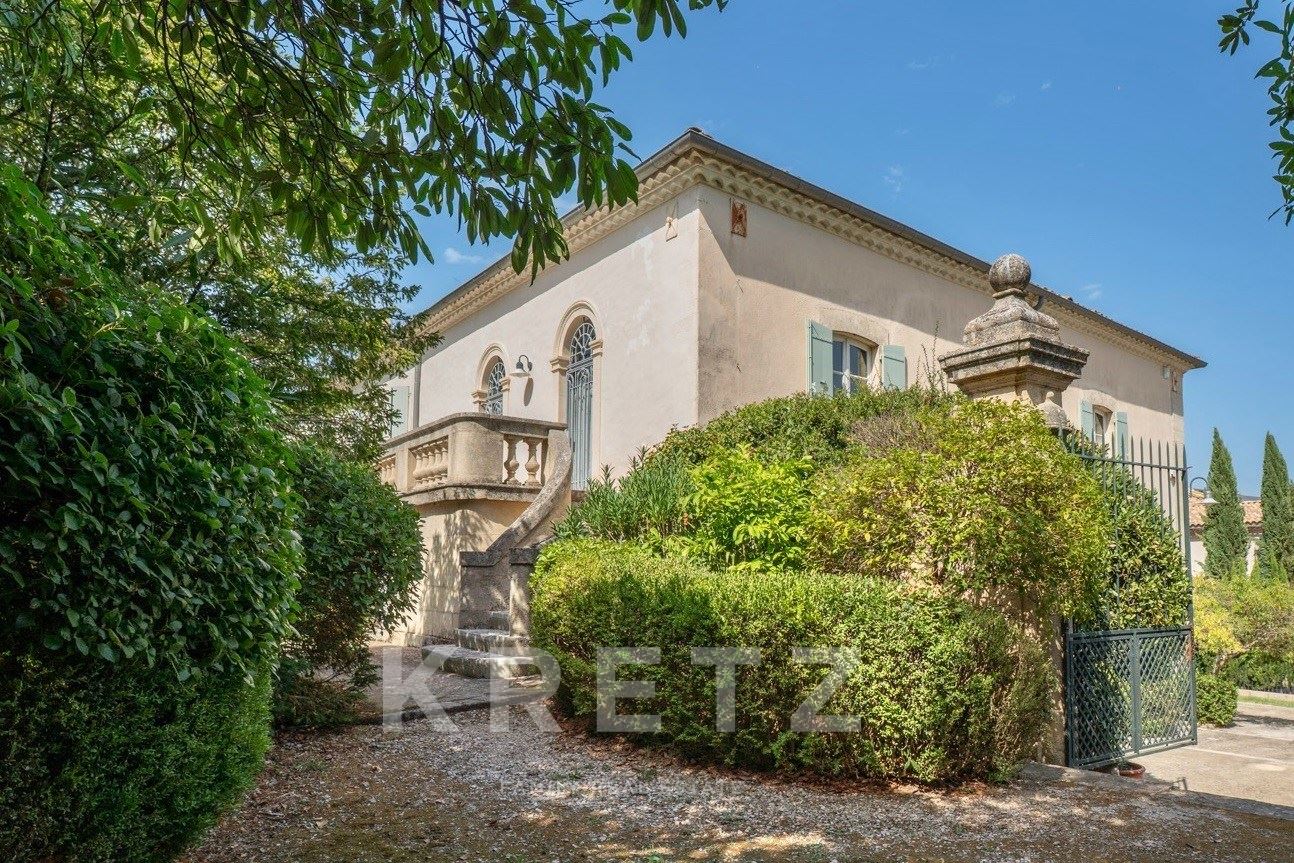 Domaine d'exception de 1300m2 sur un parc paysager de 1,5ha au coeur de la Vaunage