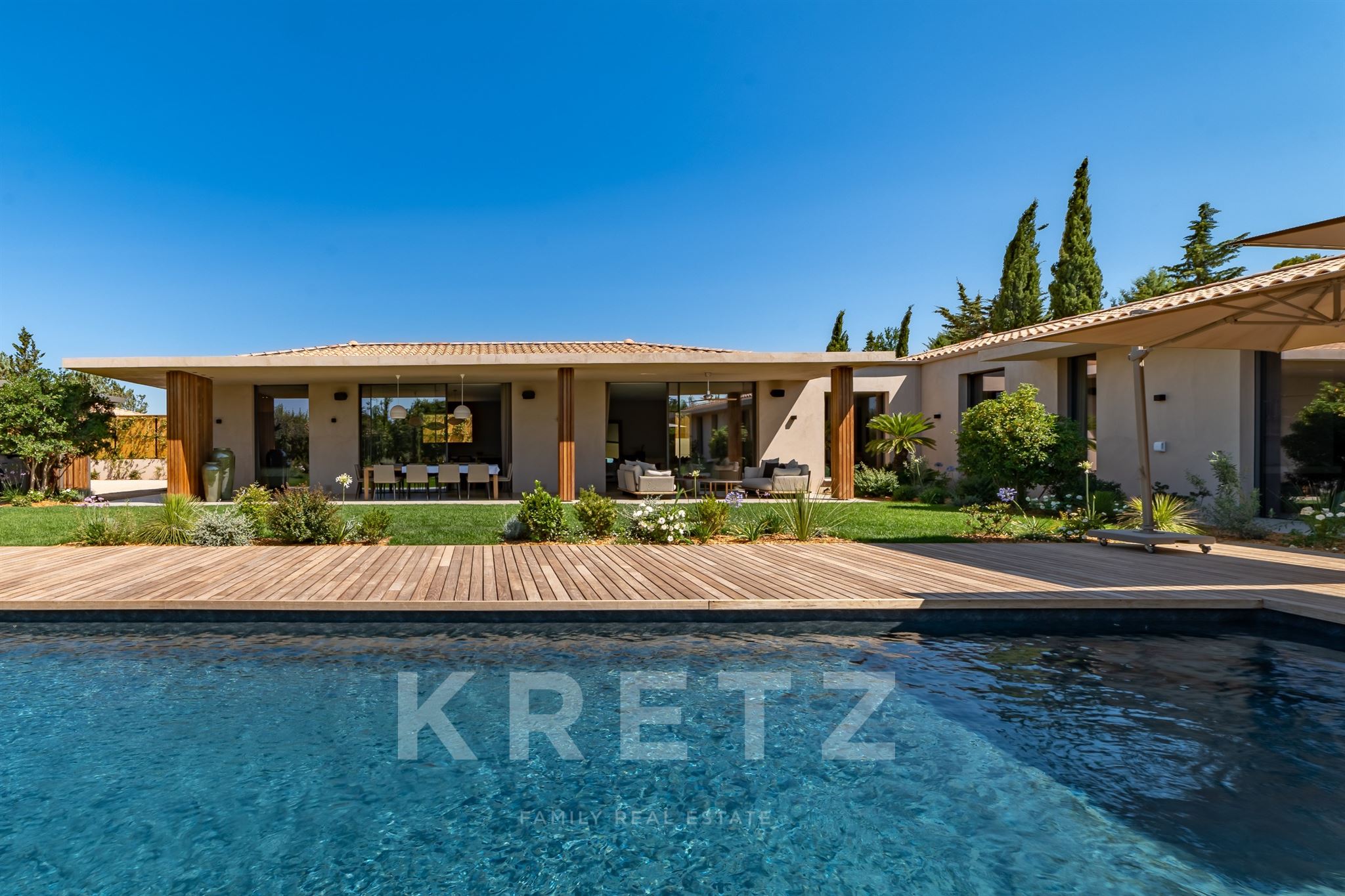 VILLA D'ARCHITECTE NEUVE AUX PRESTATIONS EXCEPTIONNELLES