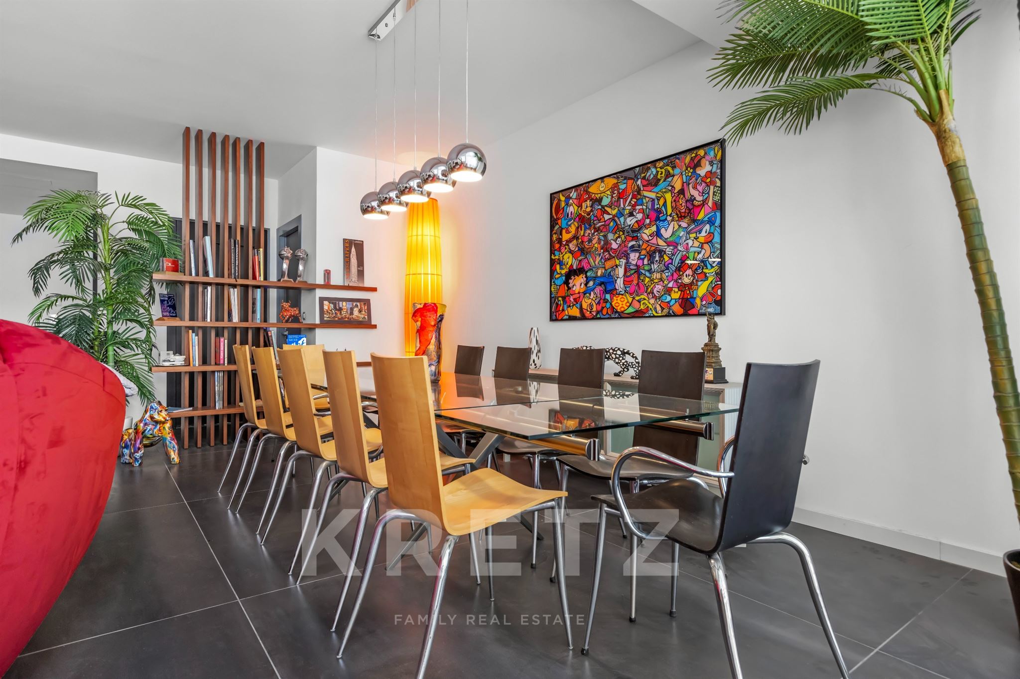 Exceptionnel Appartement Atypique au Cœur d'Antibes avec Vue Mer