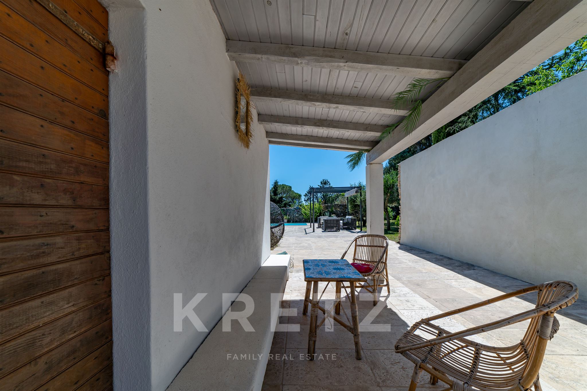 Single-storey villa