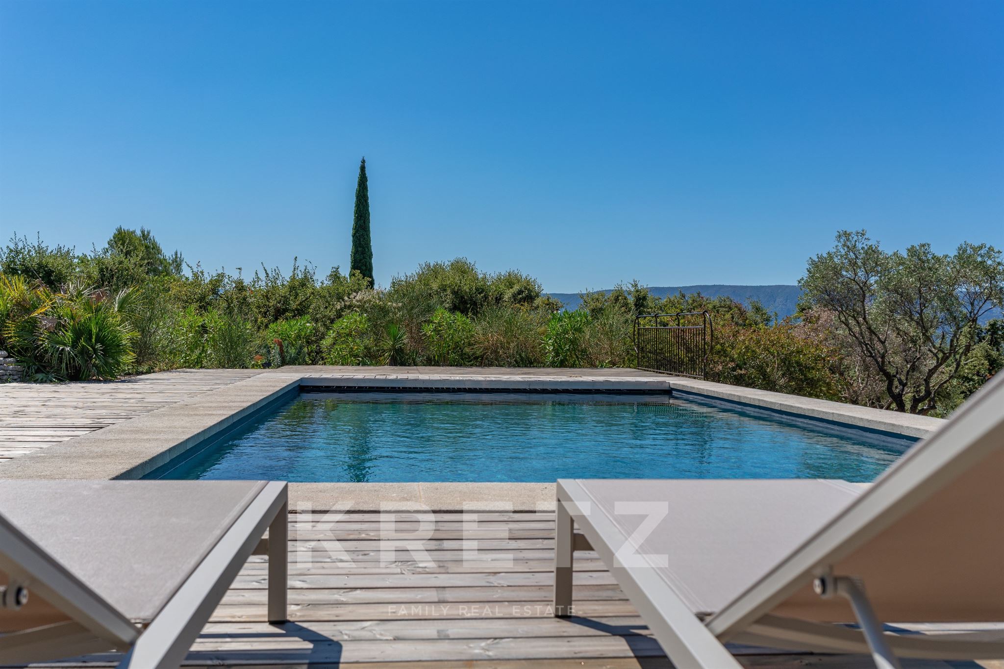 Élégance du Mas en pierre sèche, vue spectaculaire du Luberon – Gordes