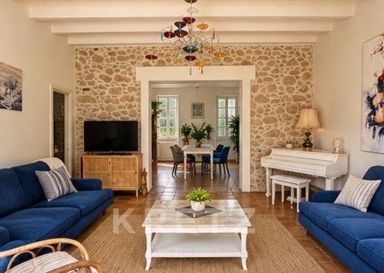 Maison de maître du XIXᵉ siècle – 450 m² – Parc de 2,8 ha – Piscines & étangs – Cadalen
