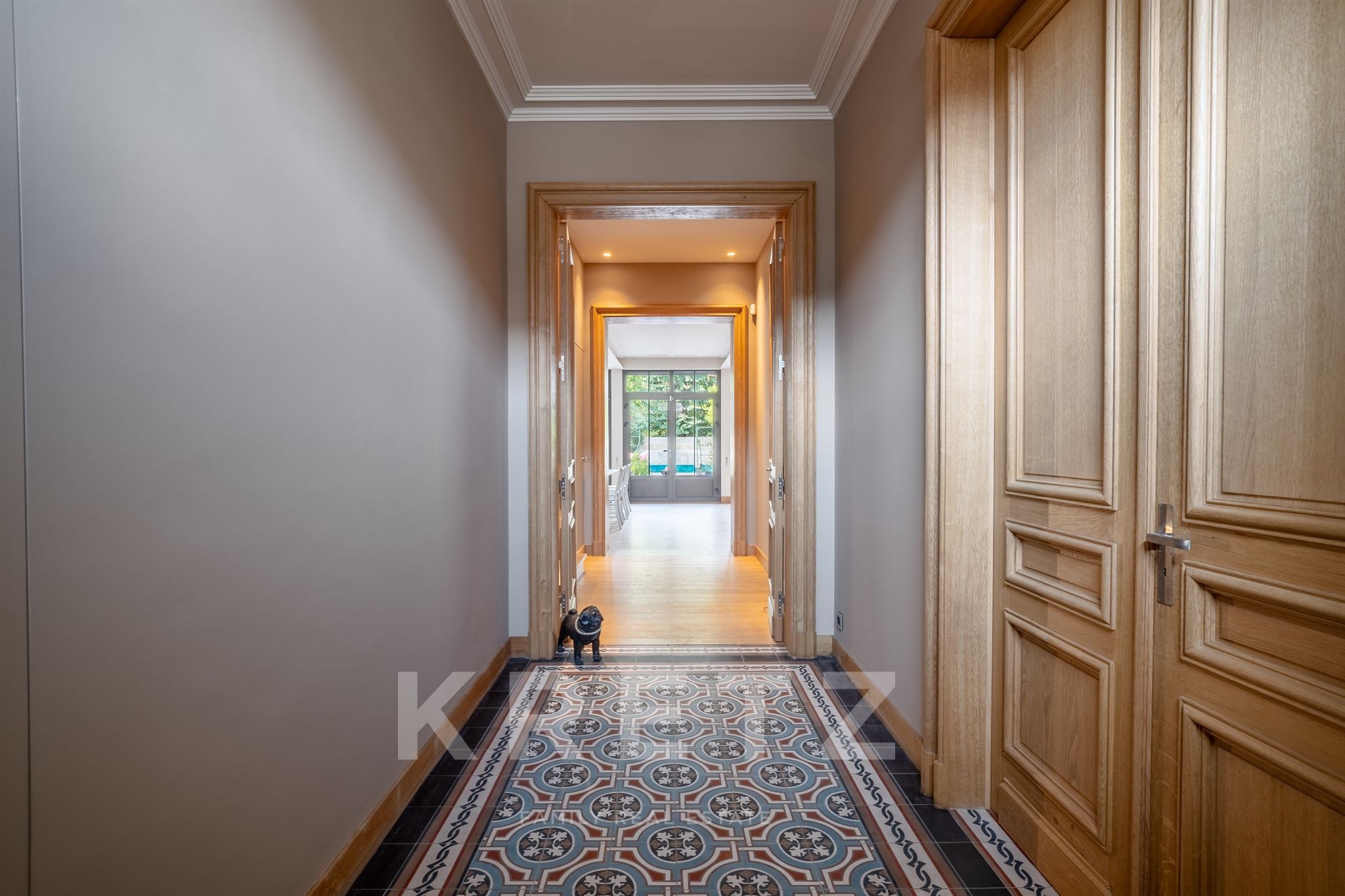 Bordeaux Caudéran — Directly facing Parc Bordelais, 420 sqm by Philippe Ducos