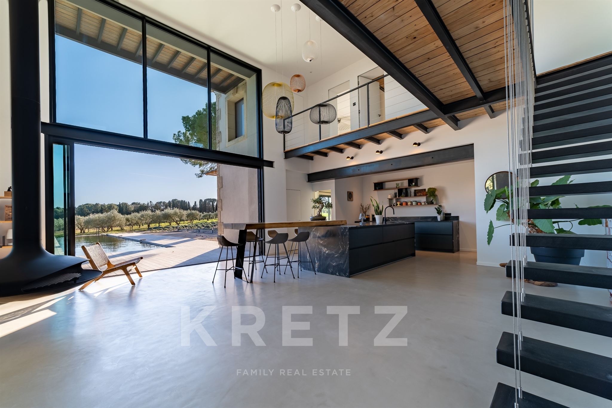 Exceptional property with panoramic views over the Alpilles