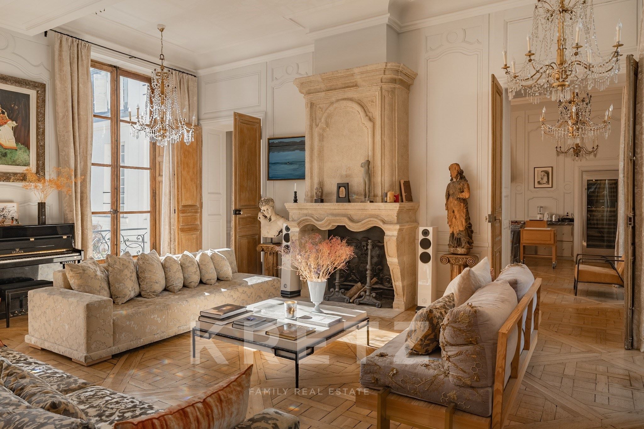 Au coeur d'un hôtel particulier, appartement traversant de 300m2
