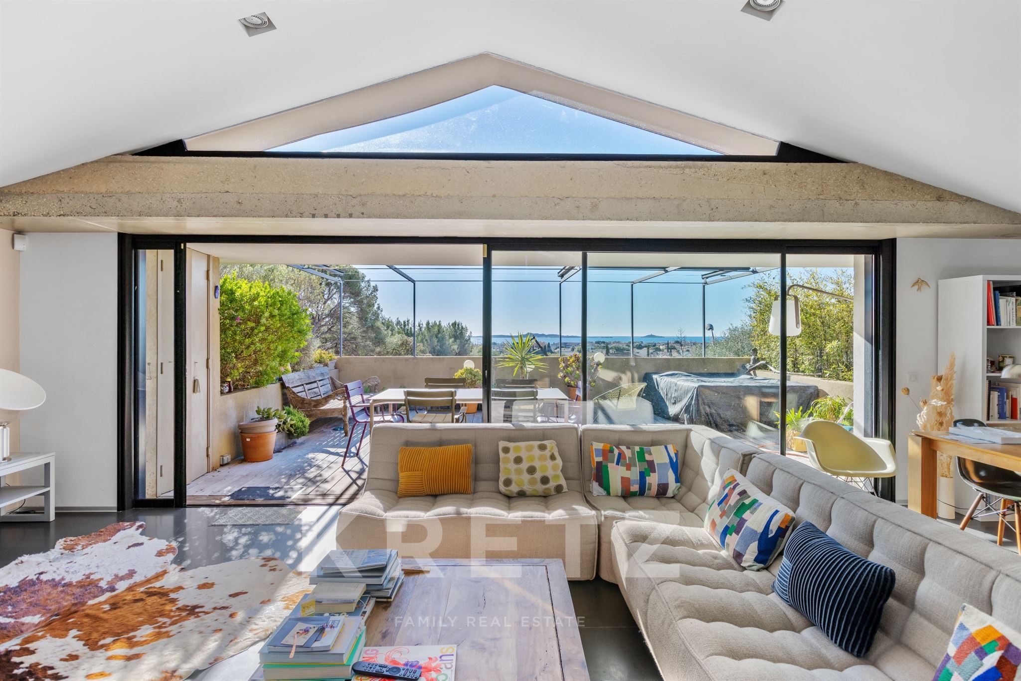 Sanary-sur-Mer – Sea View Architect-Designed Loft