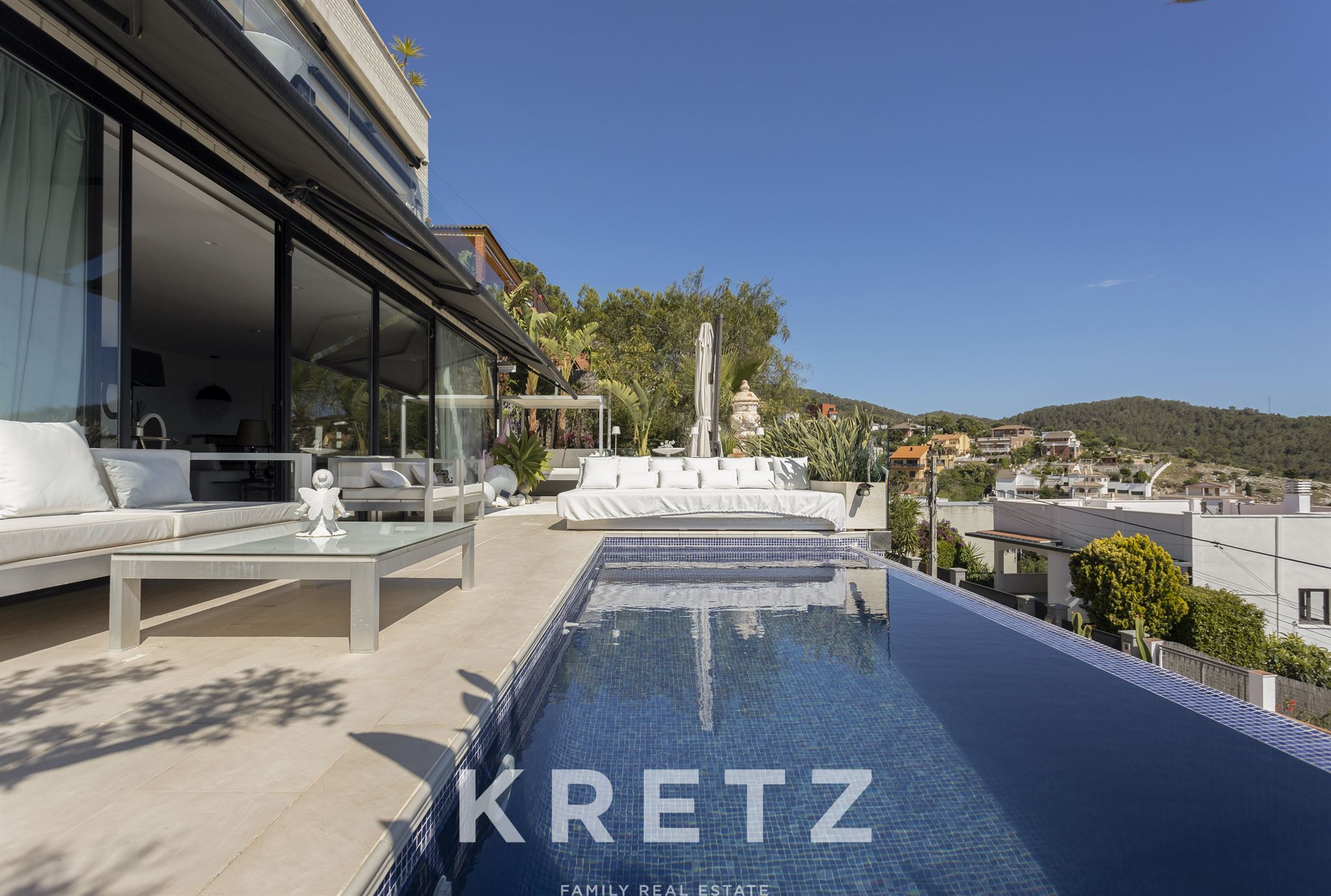Stunning seaview house