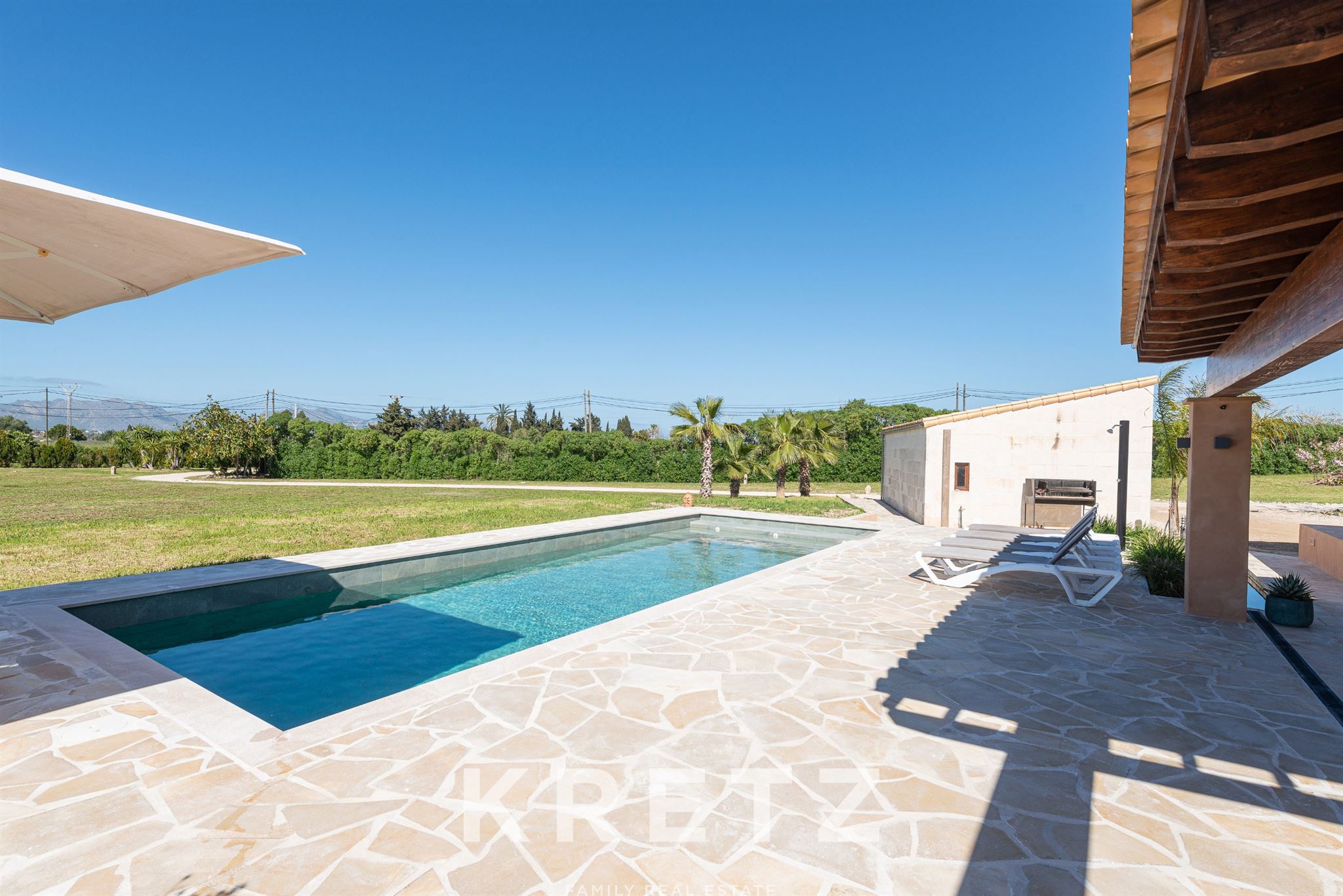 Finca ecológica en Alcúdia, con casa principal en una sola planta, casa de invitados, amplio jardín