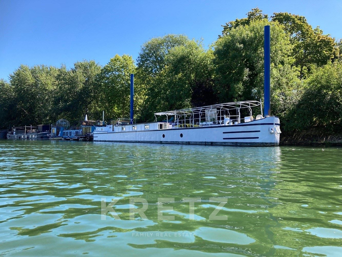 Péniche 6 pièces – Terrasse et environnement privilégié