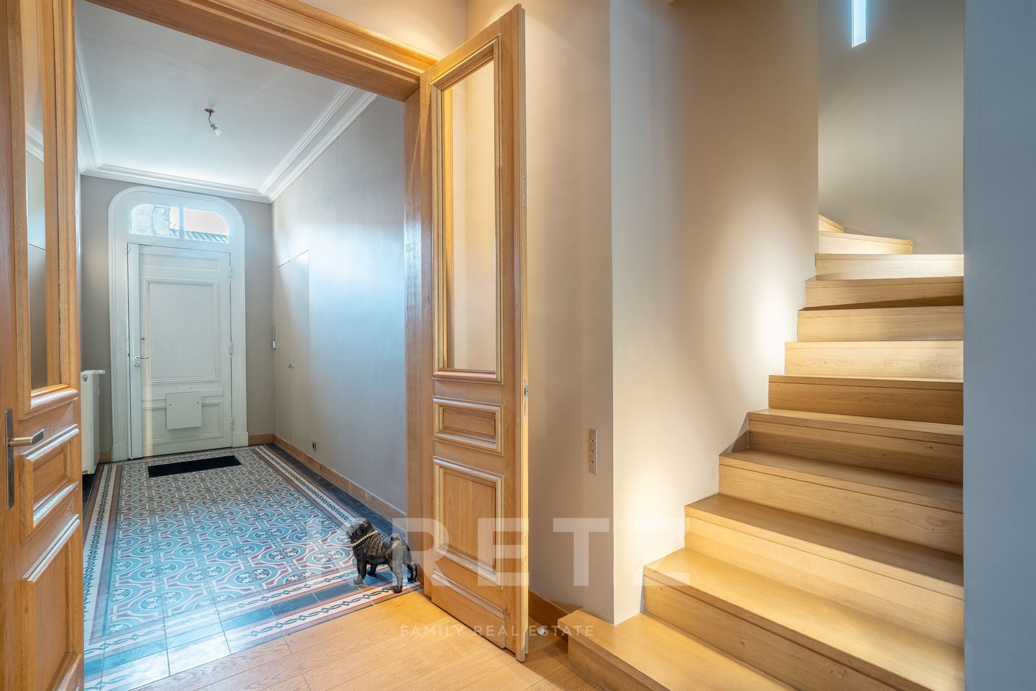 Parc Bordelais – Propriété d’architecte de 390 m², 4 suites, piscine et garage