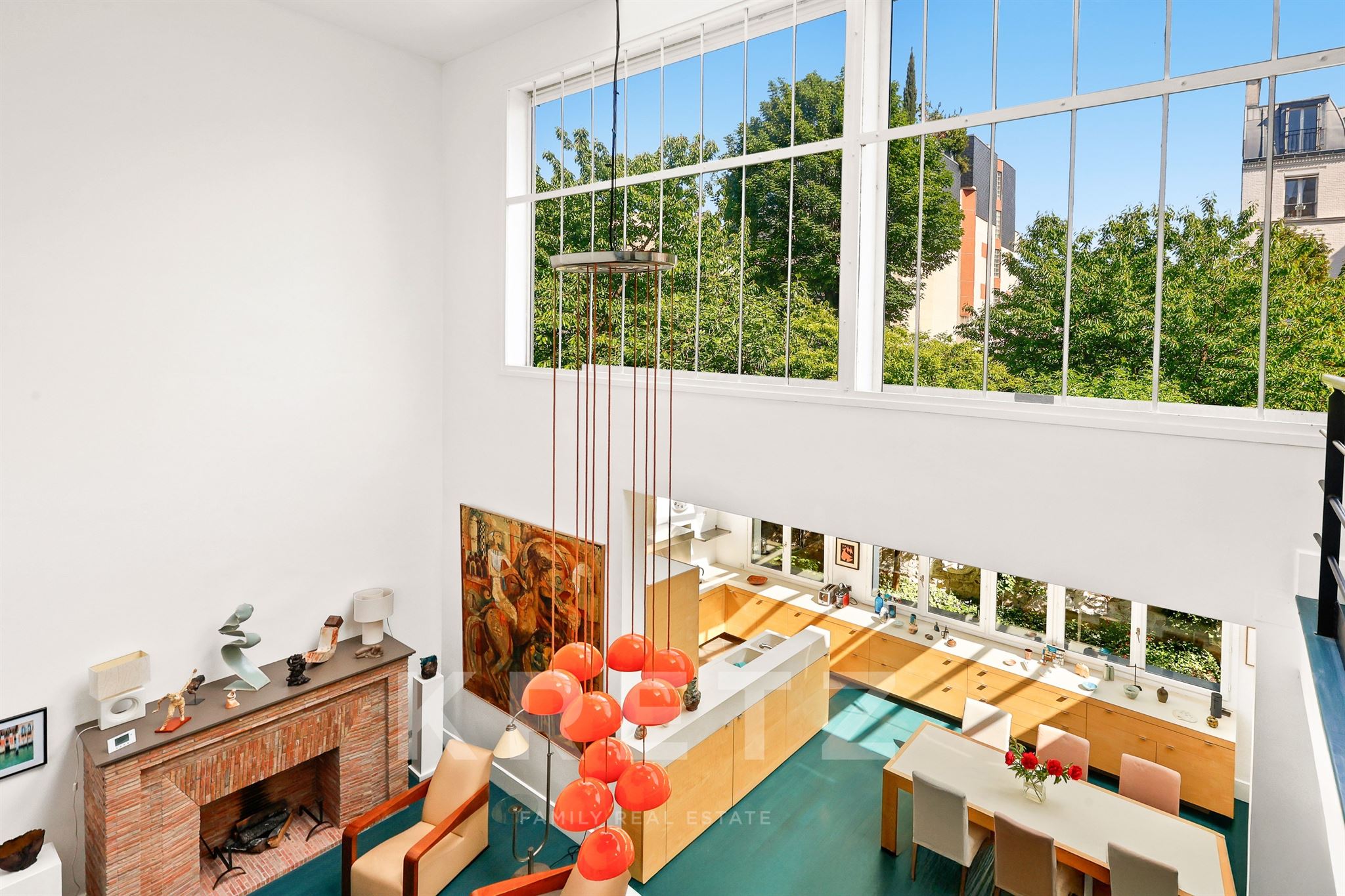 Paris XIV — Maison-atelier d’artistes avec 500m2 de jardin paysager et atelier indépendant