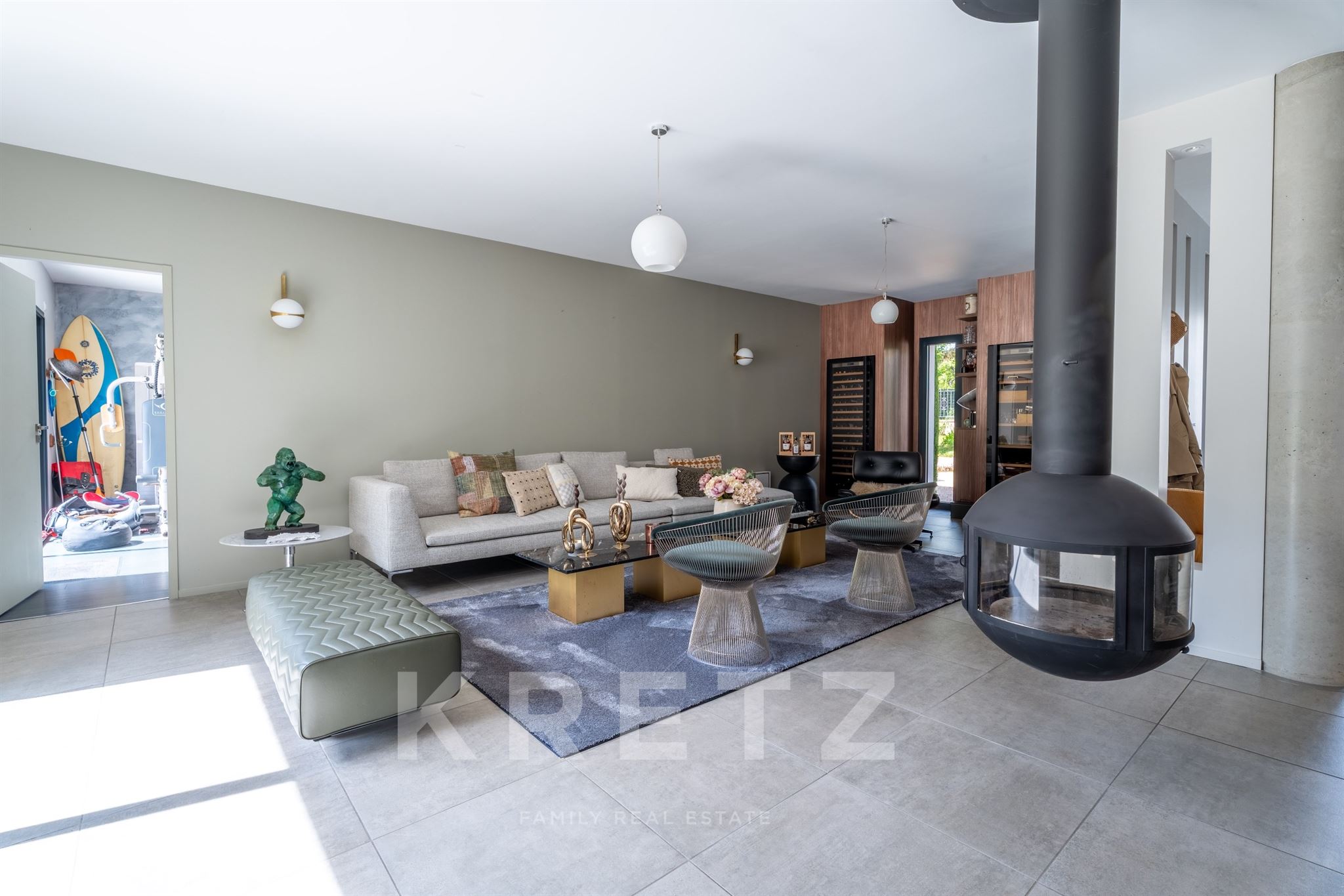 Élégance contemporaine — 311 m² sur terrain de 1 090 m²