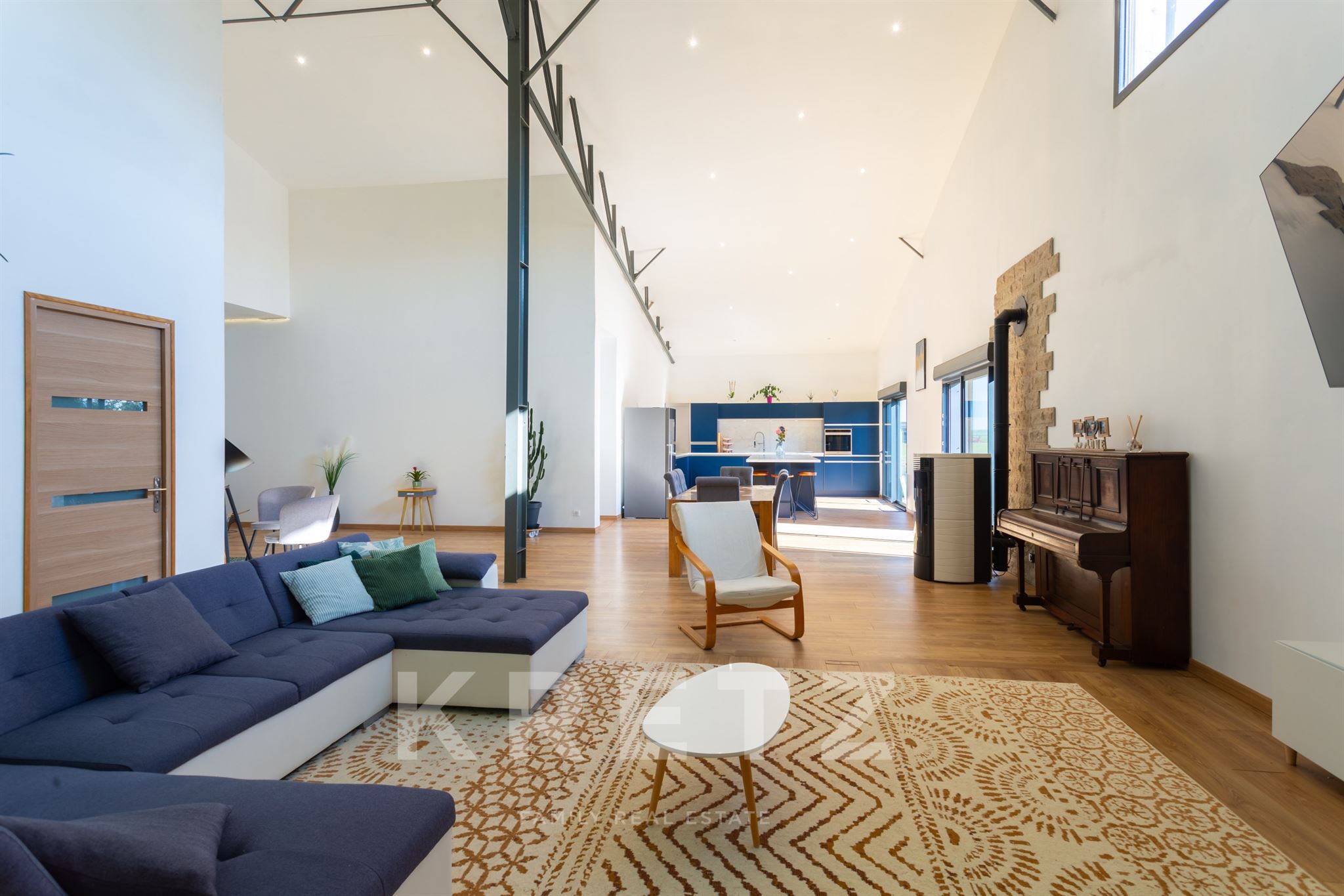 Single-storey loft