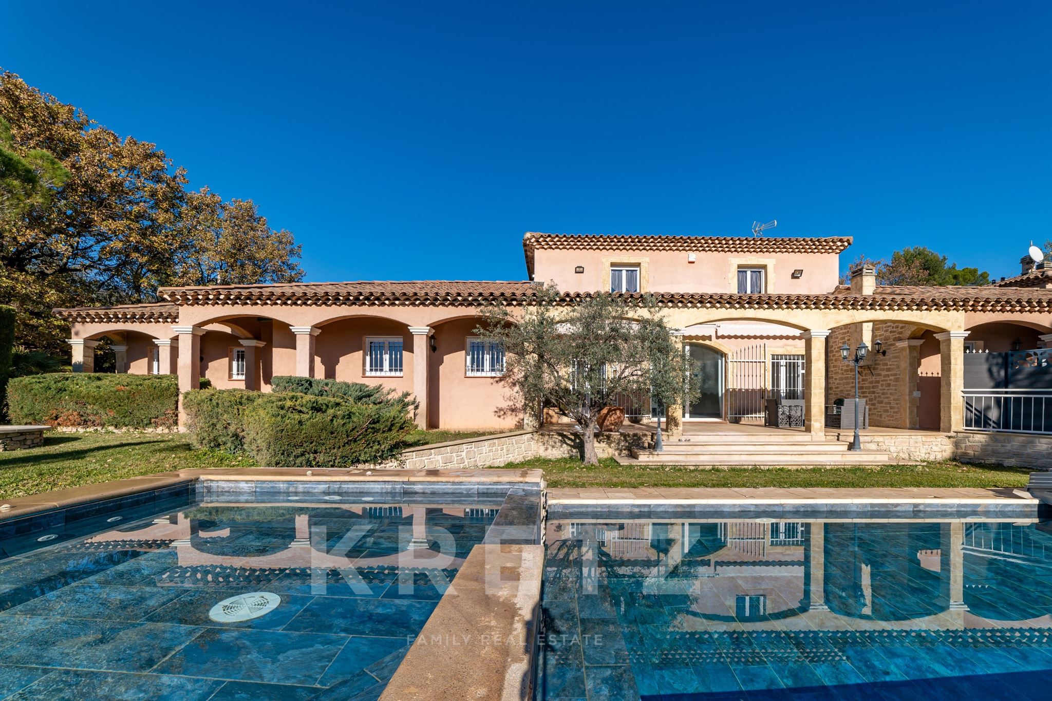 PROPRIÉTÉ DE 2 VILLAS DE PRESTIGE IDÉAL INVESTISSEMENT / CHAMBRES D'HÔTES / GÎTE