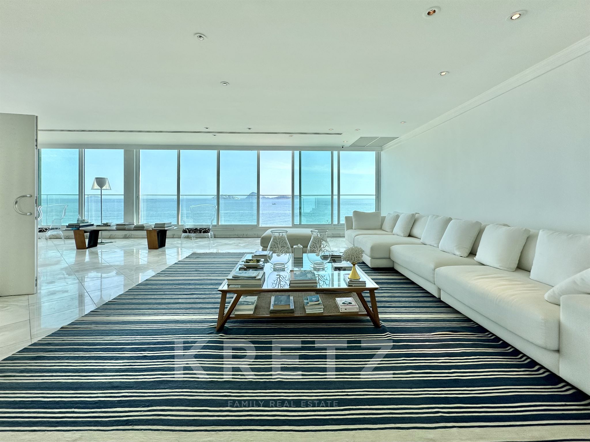 Penthouse overlooking Ipanema