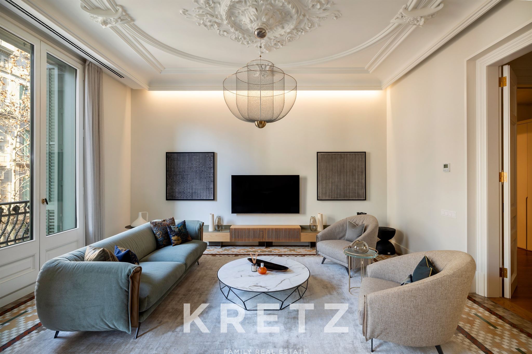 Exclusive apartment in the historic Casa Burés - Barcelona