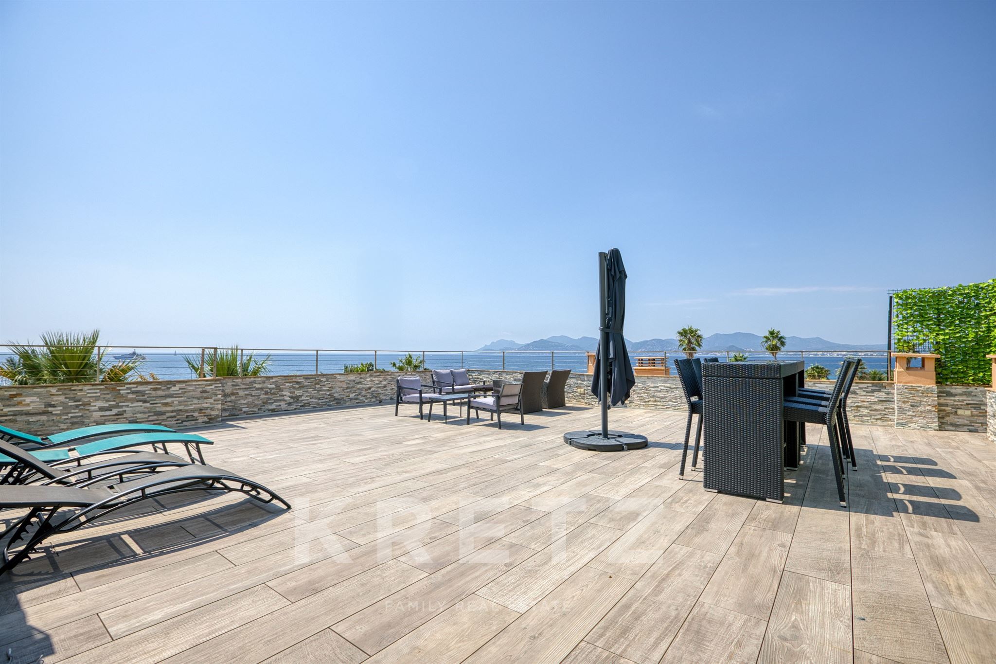 Appartement vue mer Toit Terrasse Villa saint pierre
