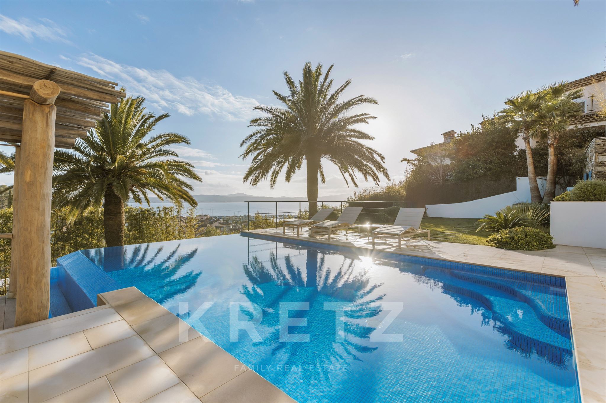 Sainte-Maxime Center, property with stunning Sea View
