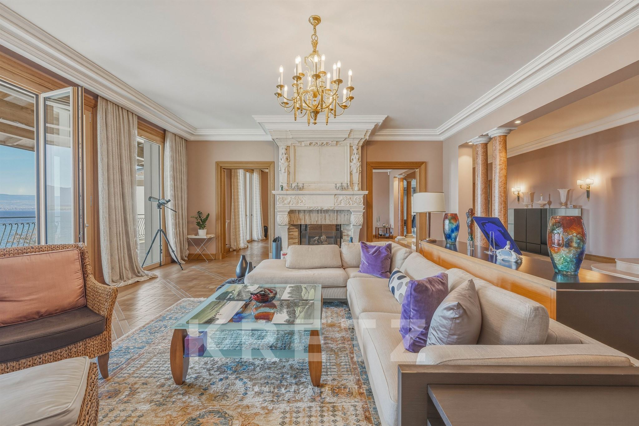 CHENS-SUR-LEMAN: Majestic and Exclusive Waterfront Estate