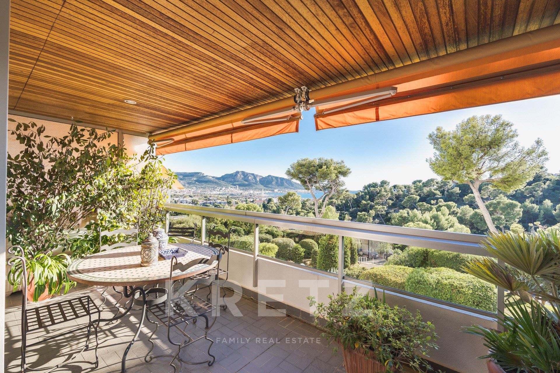 Appartement familial avec vue mer imprenable dans résidence de standing