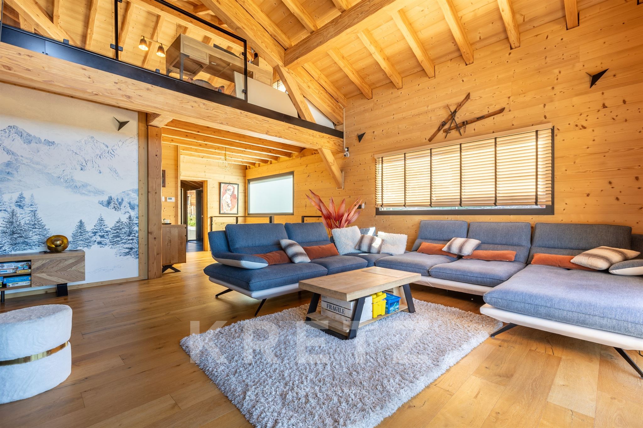 UNWIND ABOVE THE EVERYDAY – CHALET WITH SAUNA AND HOT TUB