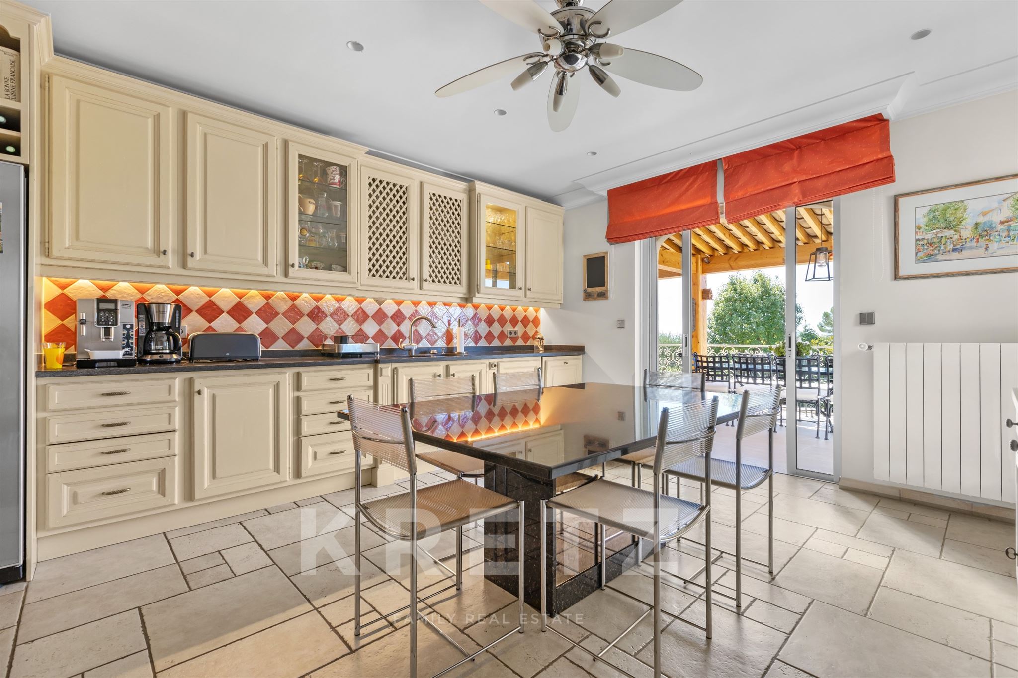 Family Property in BIOT / VALBONNE