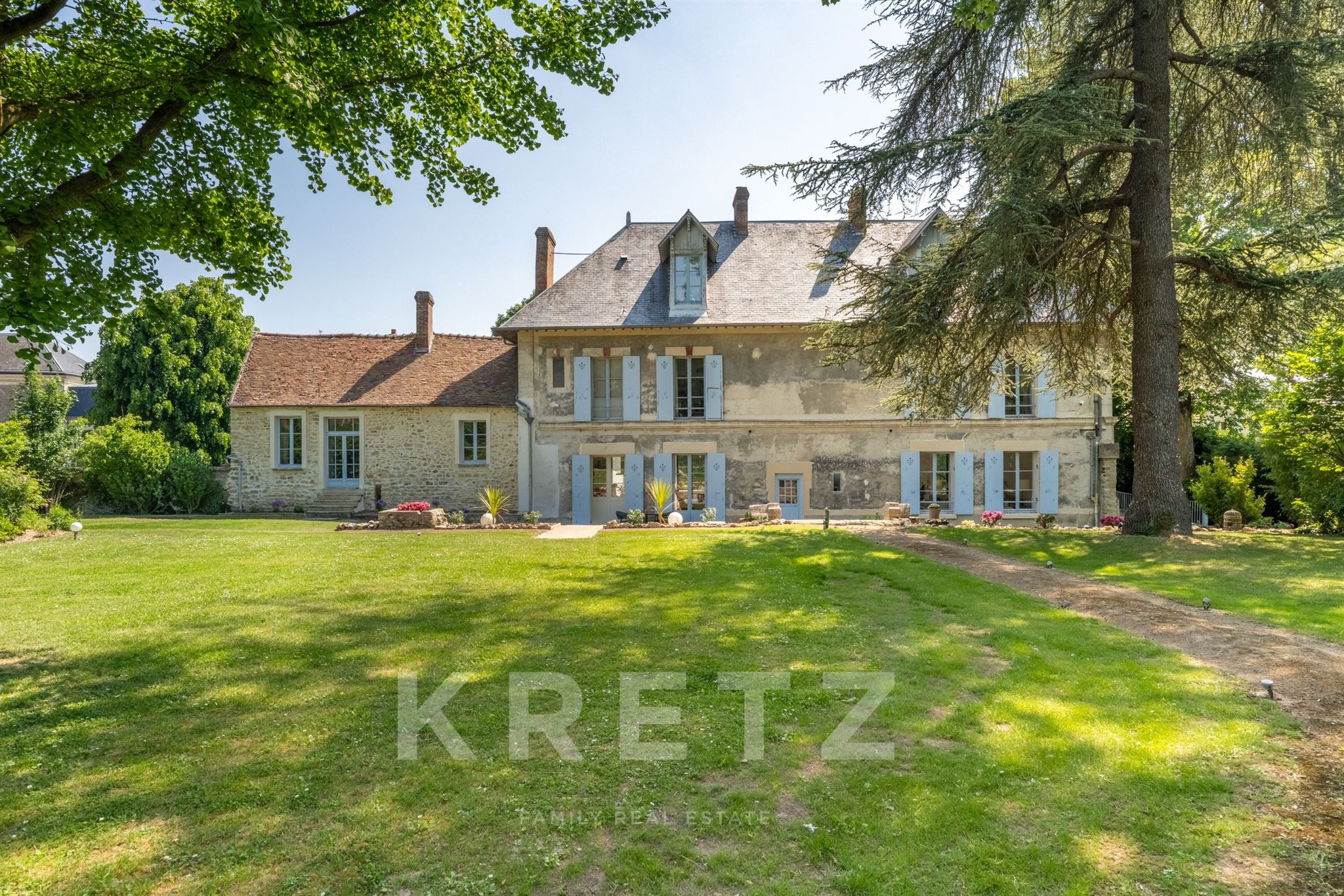 Elegance of an 18thᵉ century manor in the heart of the Vexin
