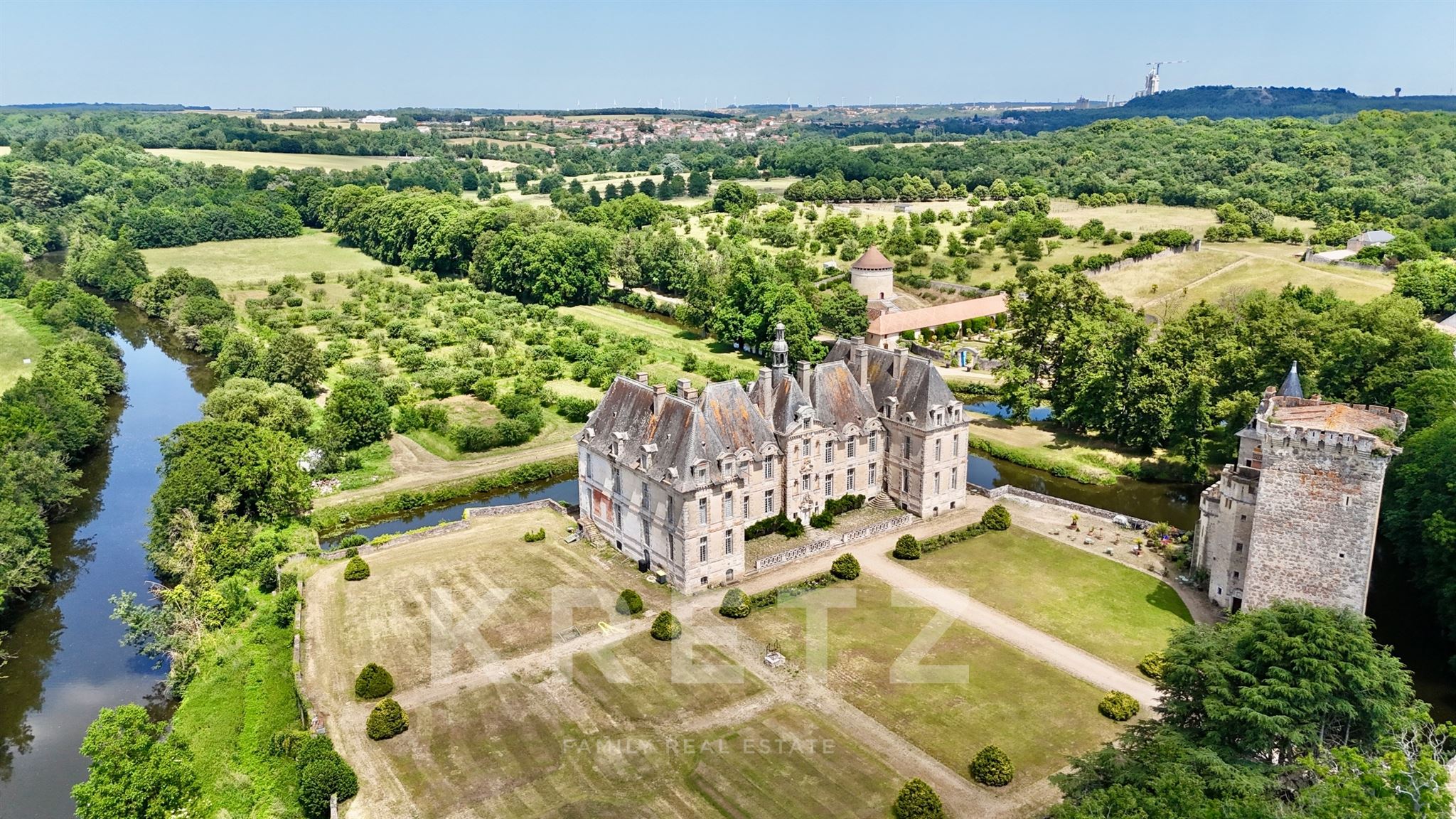 A listed historic castle, a symbol of French classicism