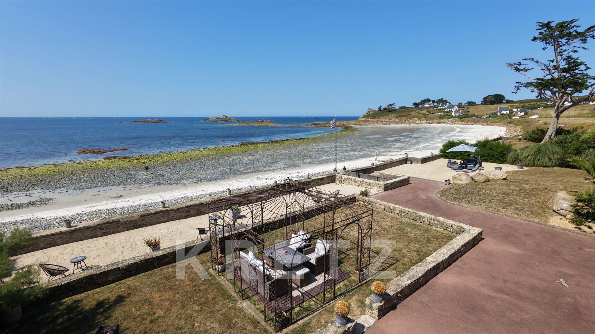 Plougasnou | An Exceptional Waterfront Residence