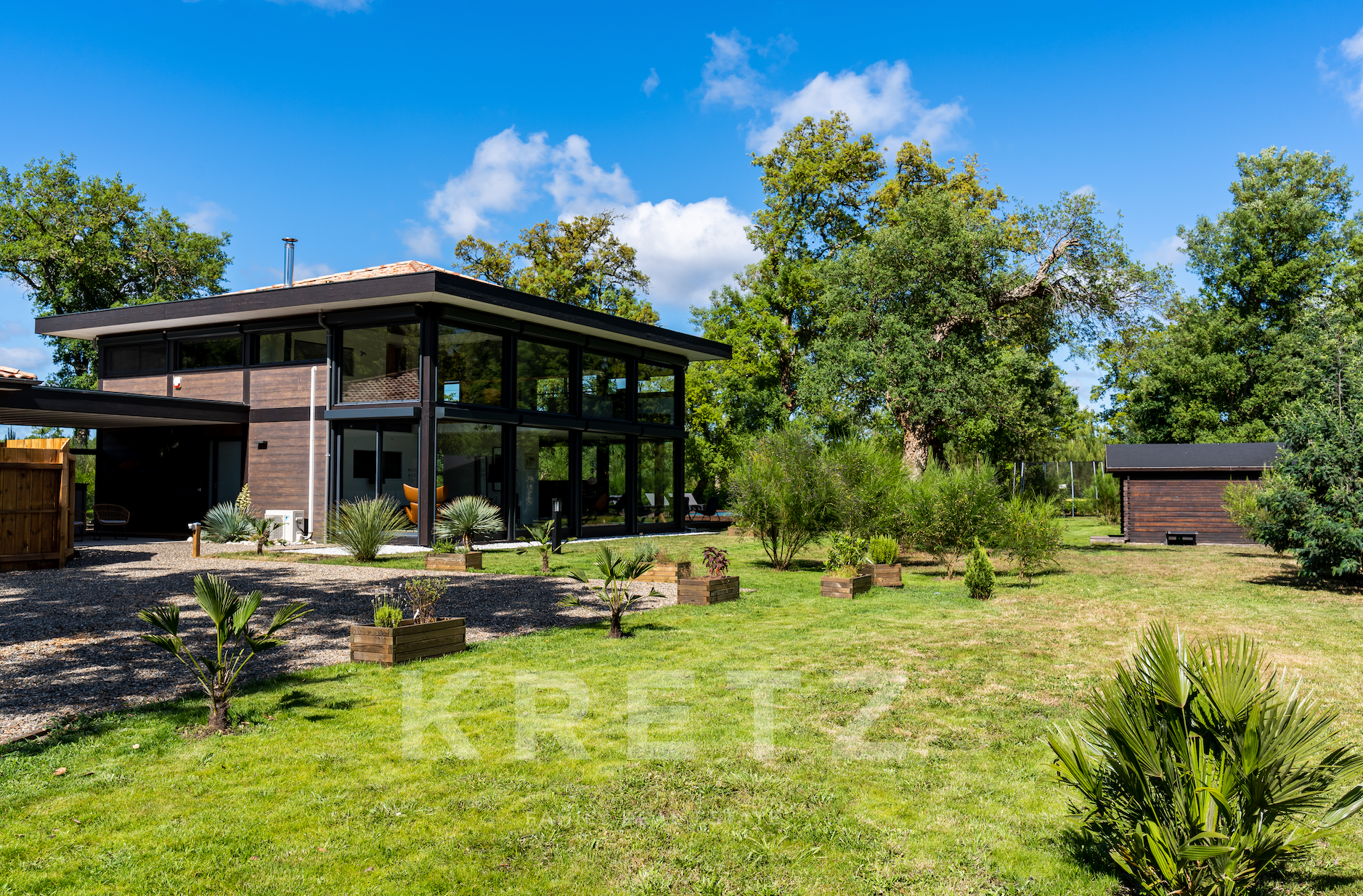 Domaine d’exception avec villa, lodge et piscines à Moliets