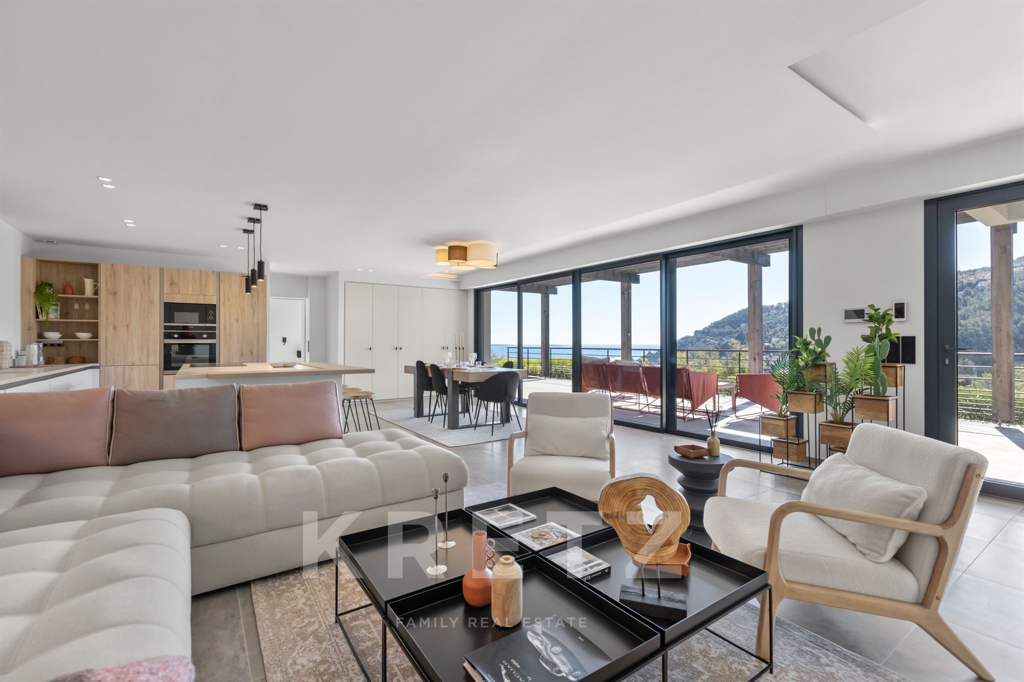 CONTEMPORARY VILLA WITH SEA VIEW - THEOULE-SUR-MER