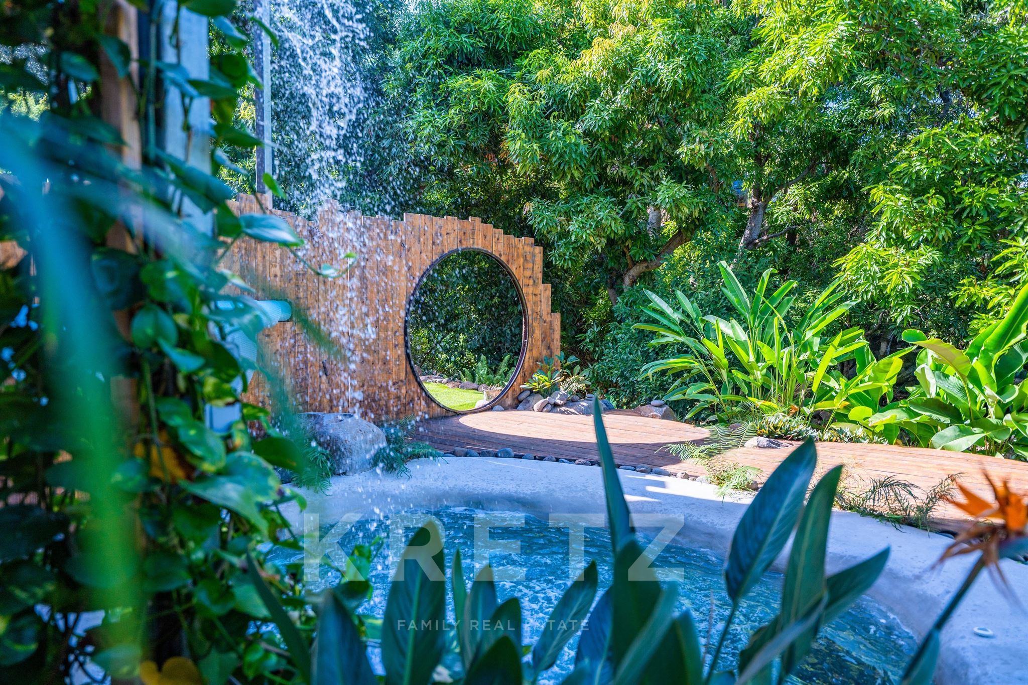 A Hidden Retreat Between Forest and Ocean