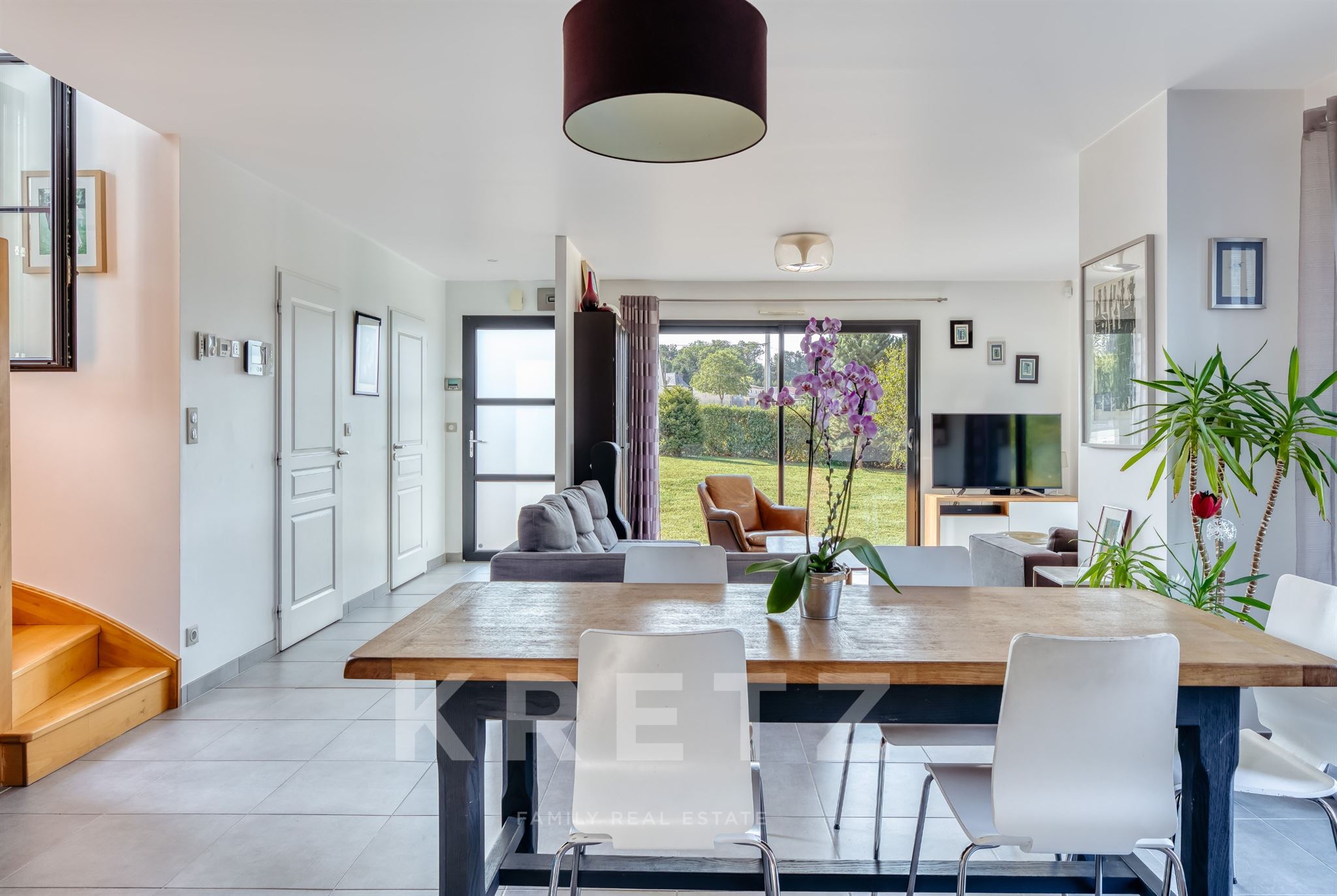 Maison contemporaine avec piscine sur 2 500 m² – Pavilly