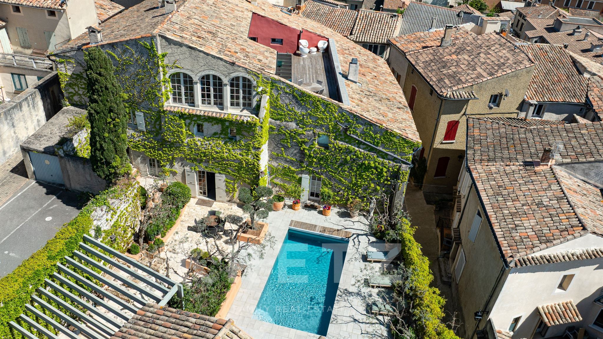 Exceptional private mansion in Provence