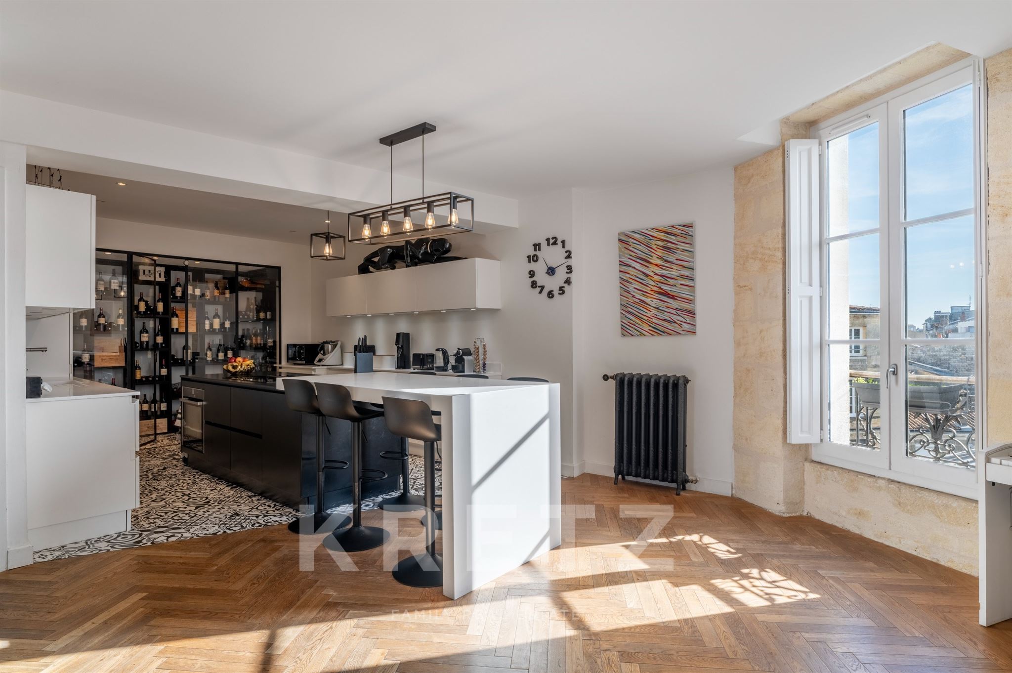 Renovated duplex flat with rooftop terrace