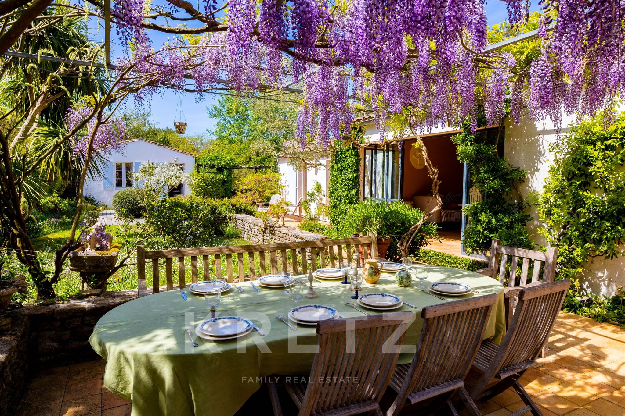 Villa with private beach access