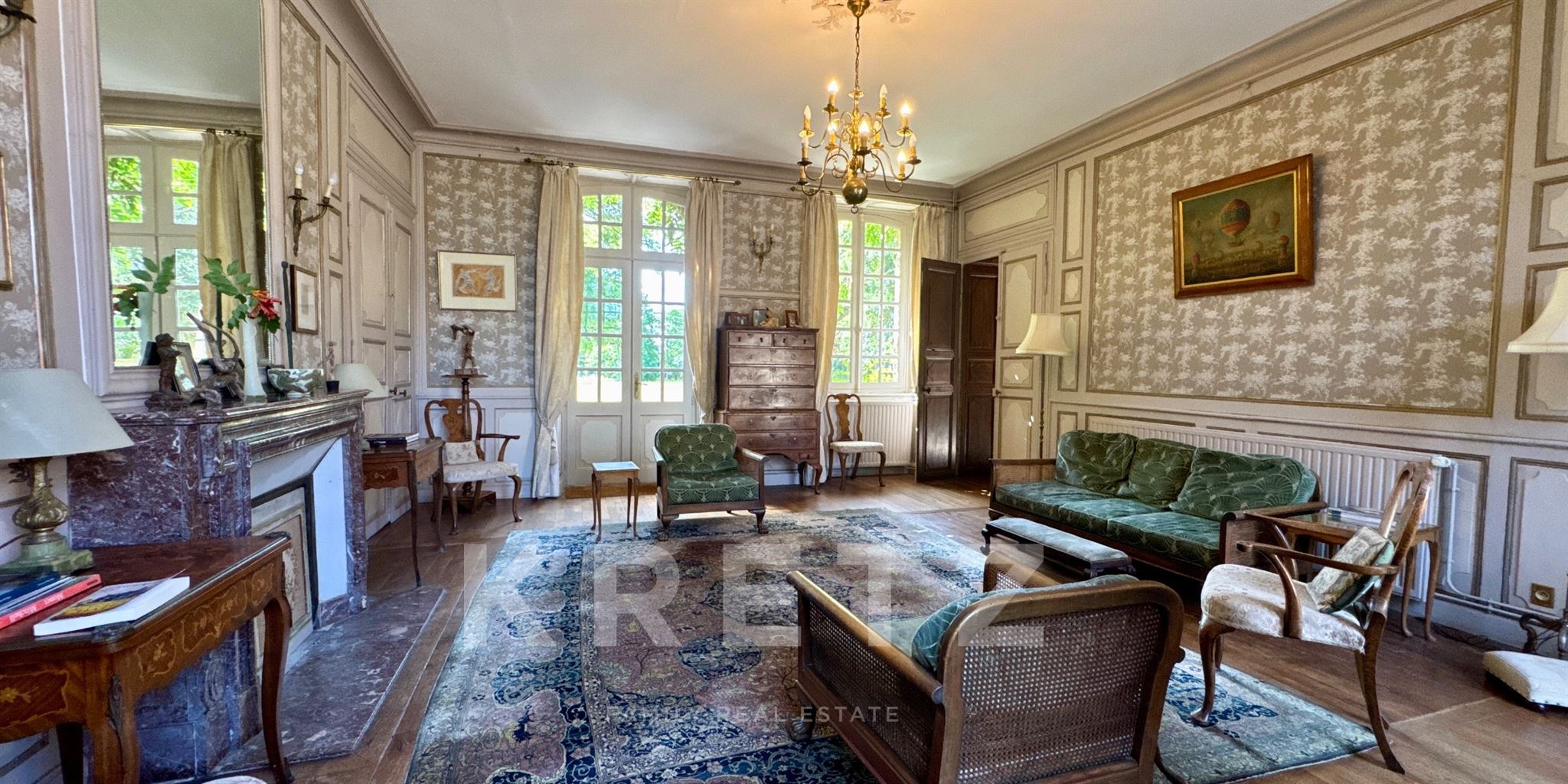 Superb Manor in countryside